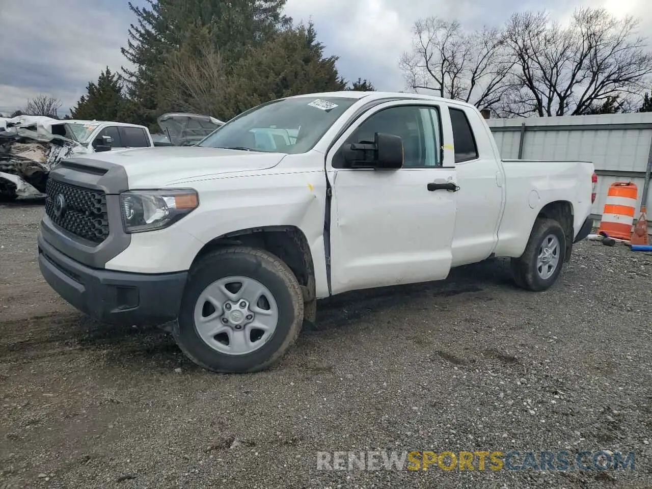 1 Photograph of a damaged car 5TFRY5F17MX292529 TOYOTA TUNDRA 2021