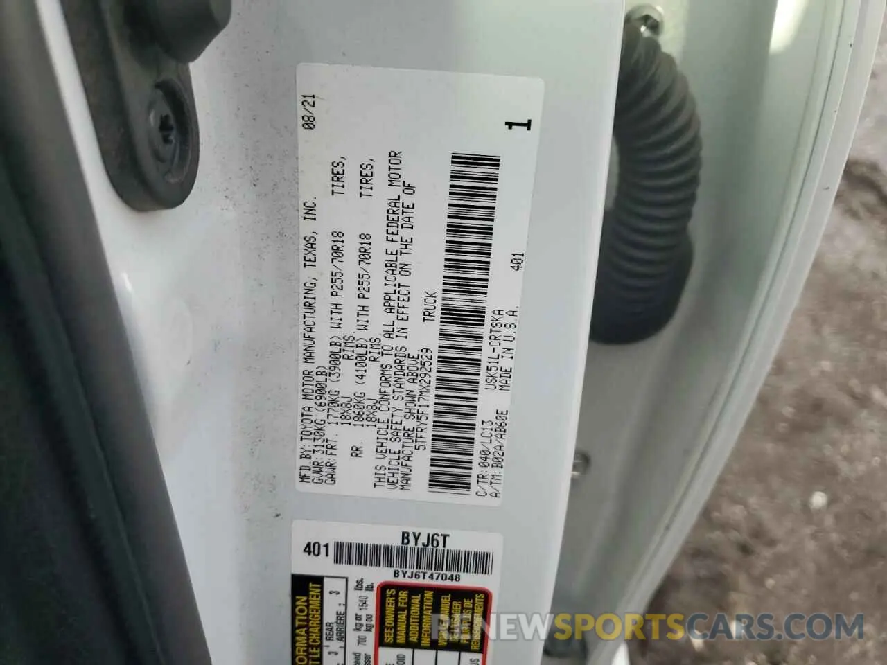 12 Photograph of a damaged car 5TFRY5F17MX292529 TOYOTA TUNDRA 2021