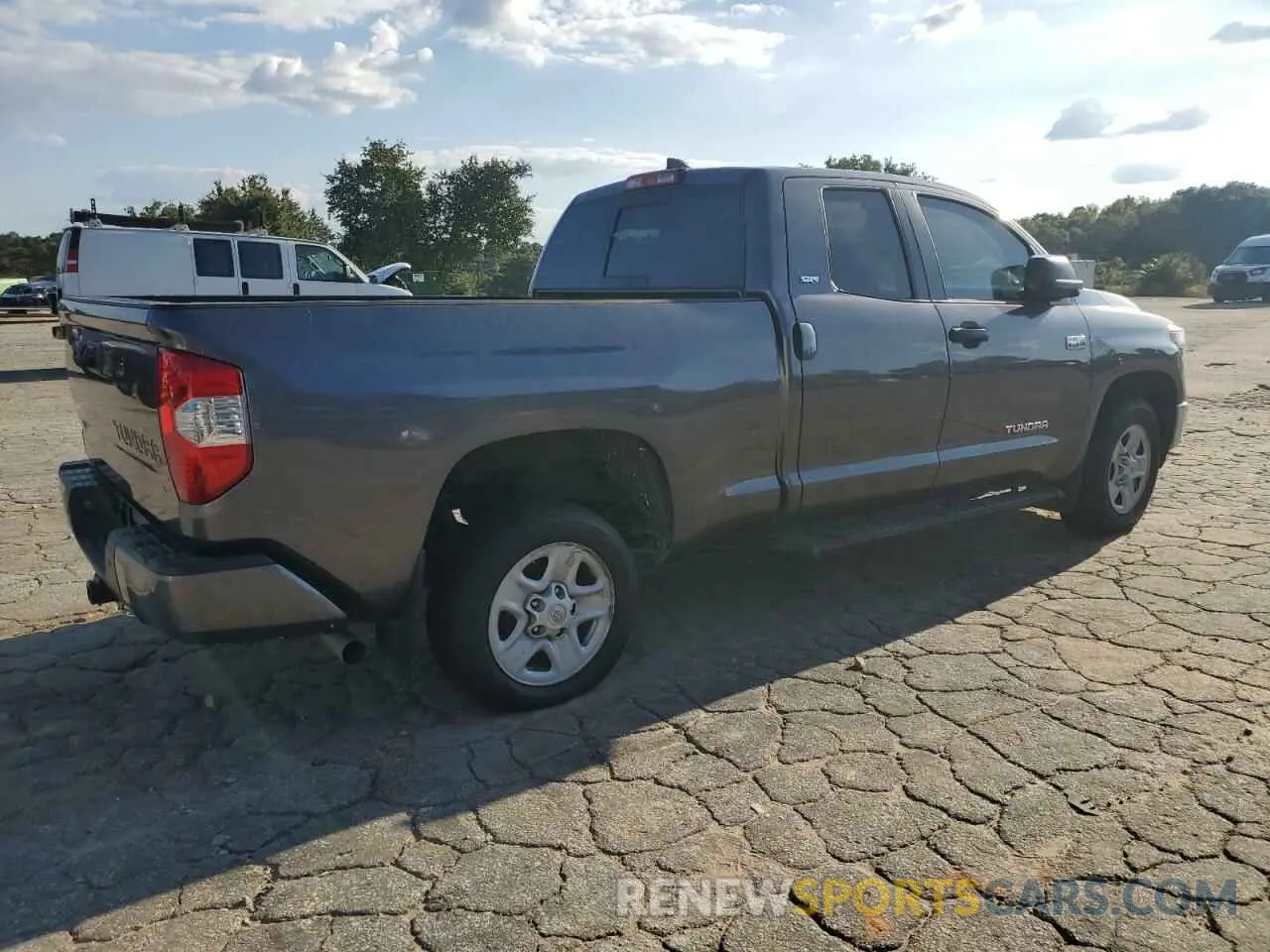 3 Photograph of a damaged car 5TFRY5F17MX298024 TOYOTA TUNDRA 2021