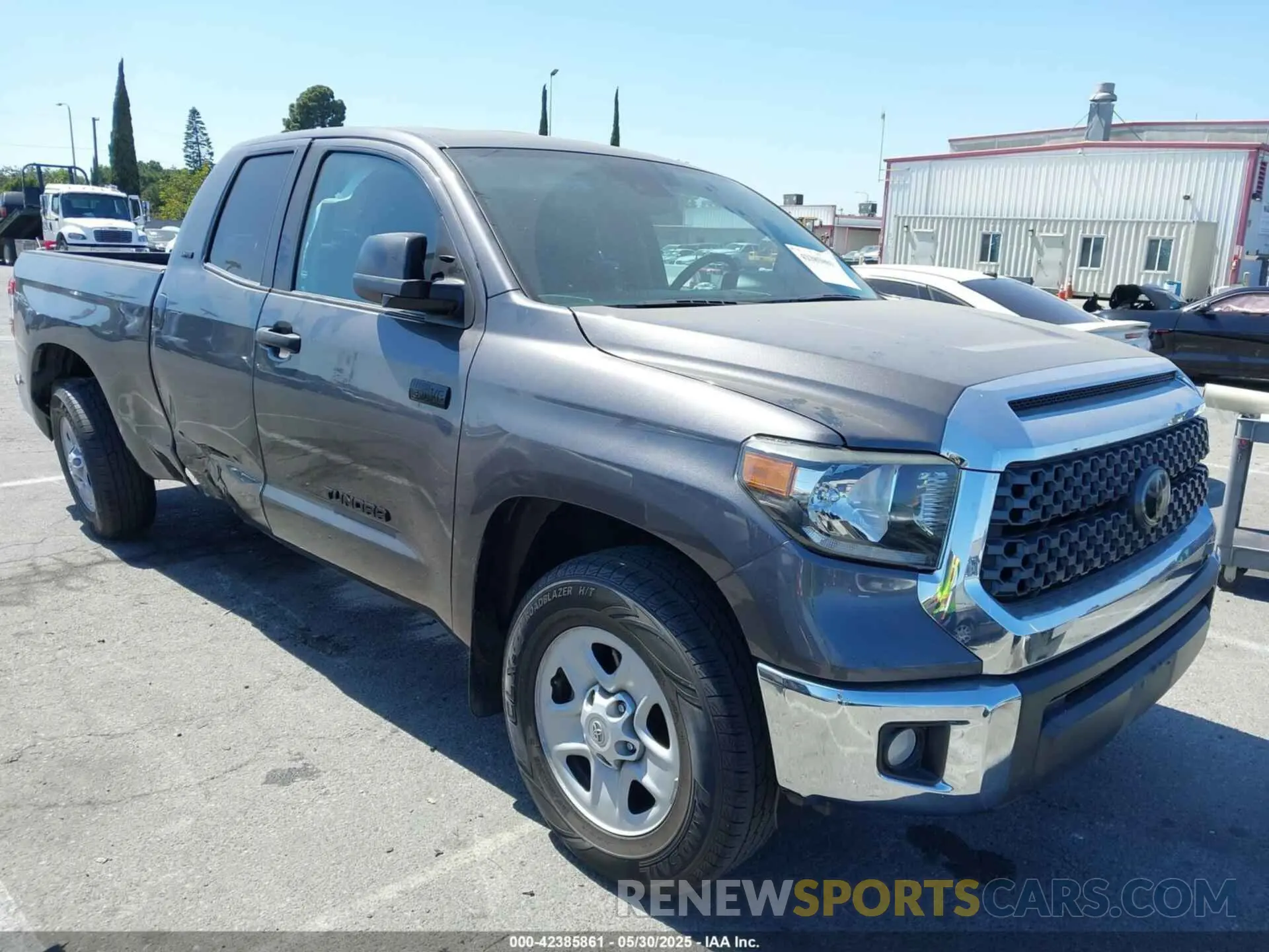 1 Photograph of a damaged car 5TFRY5F19MX284108 TOYOTA TUNDRA 2021