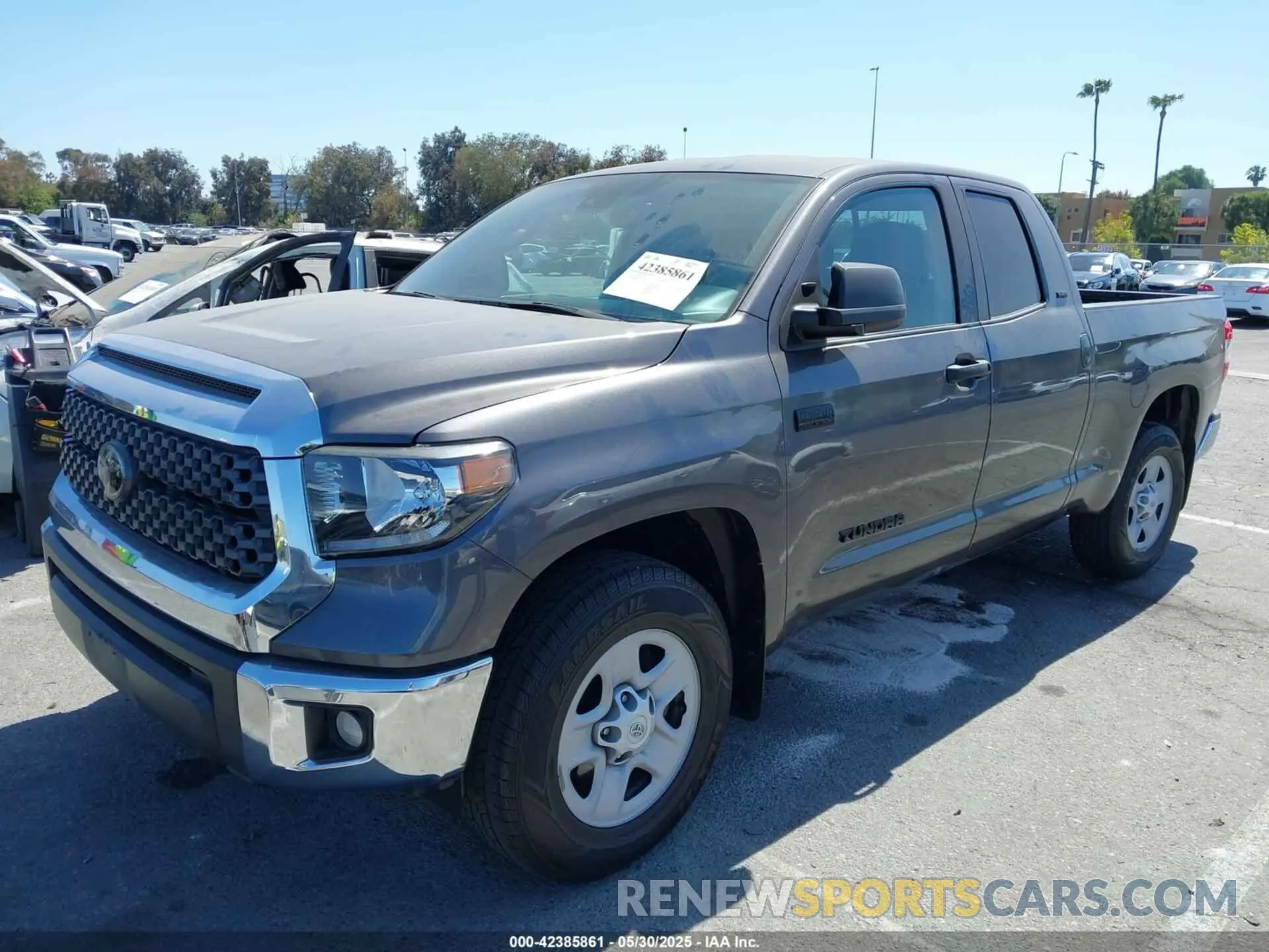 2 Photograph of a damaged car 5TFRY5F19MX284108 TOYOTA TUNDRA 2021