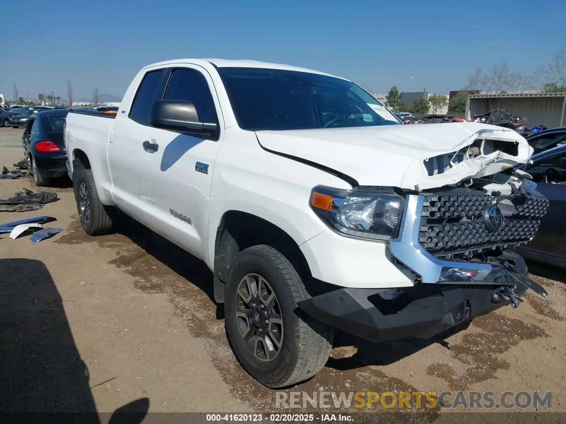 1 Photograph of a damaged car 5TFRY5F19MX293763 TOYOTA TUNDRA 2021