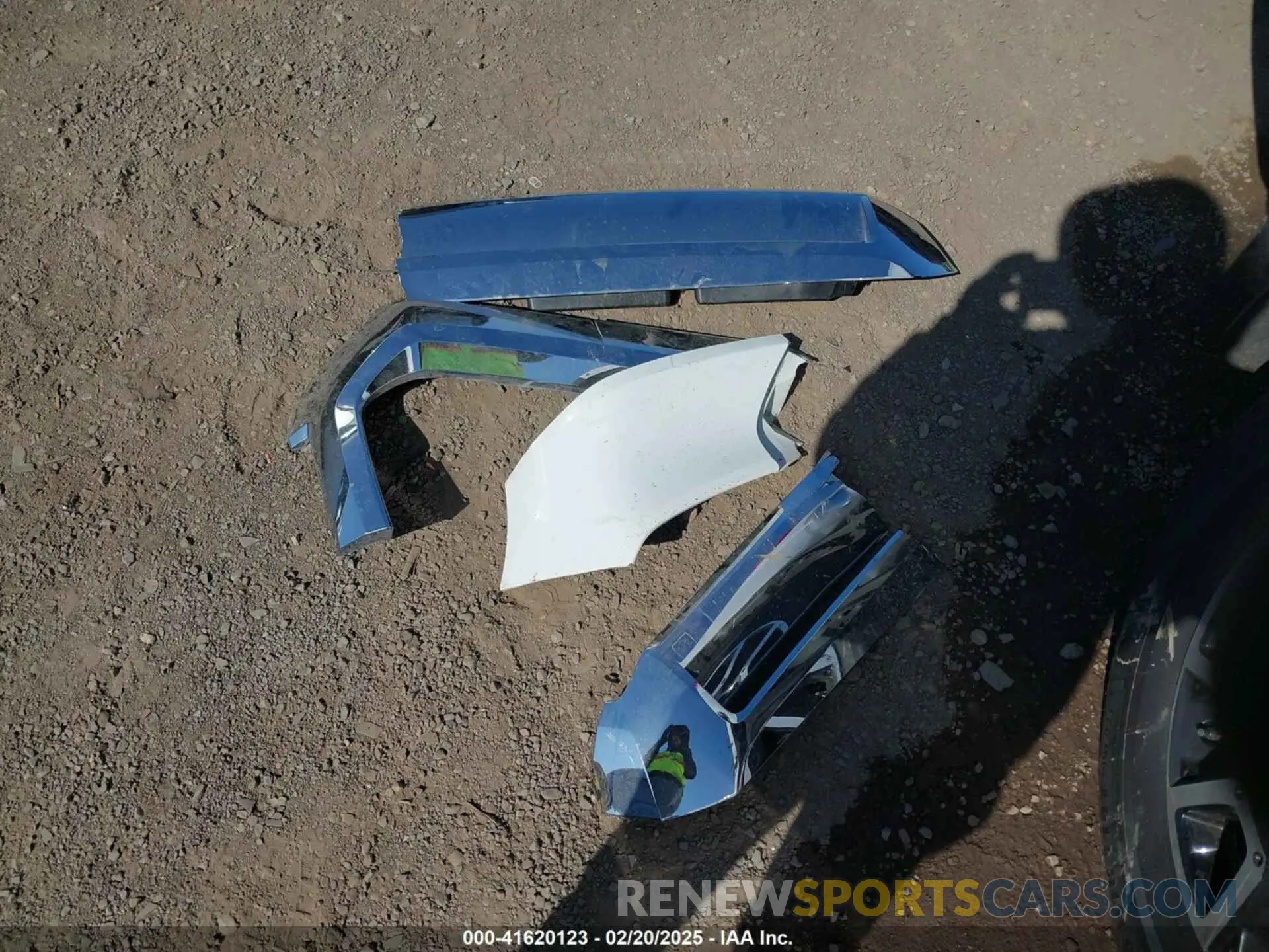 12 Photograph of a damaged car 5TFRY5F19MX293763 TOYOTA TUNDRA 2021