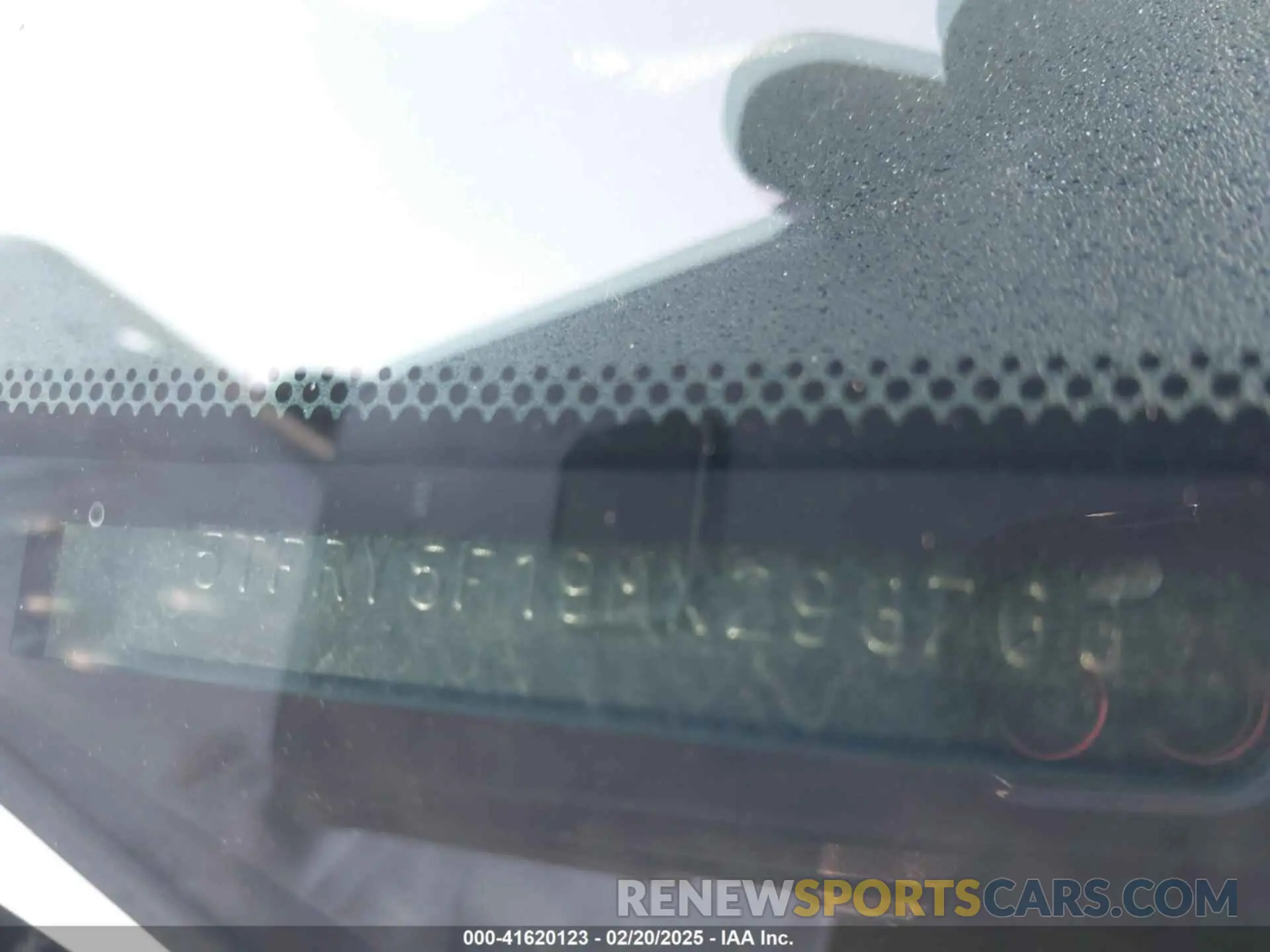 9 Photograph of a damaged car 5TFRY5F19MX293763 TOYOTA TUNDRA 2021