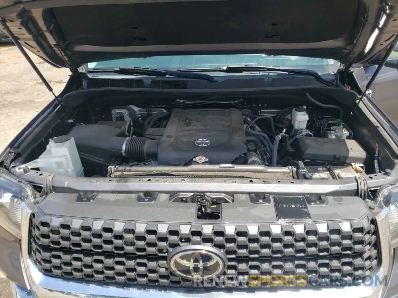 11 Photograph of a damaged car 5TFRY5F19MX298025 TOYOTA TUNDRA 2021