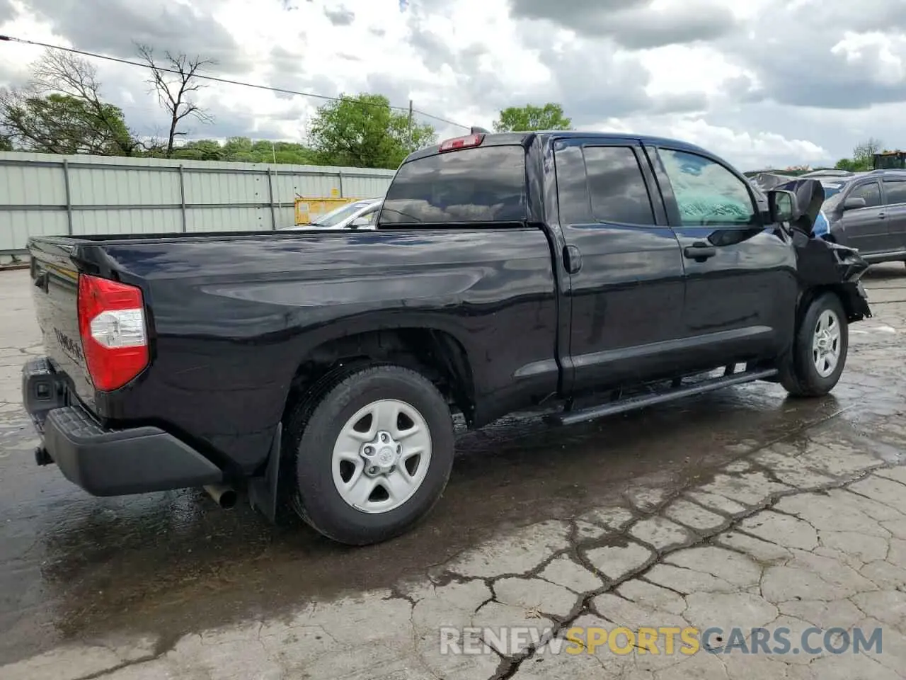 3 Photograph of a damaged car 5TFRY5F1XMX294503 TOYOTA TUNDRA 2021