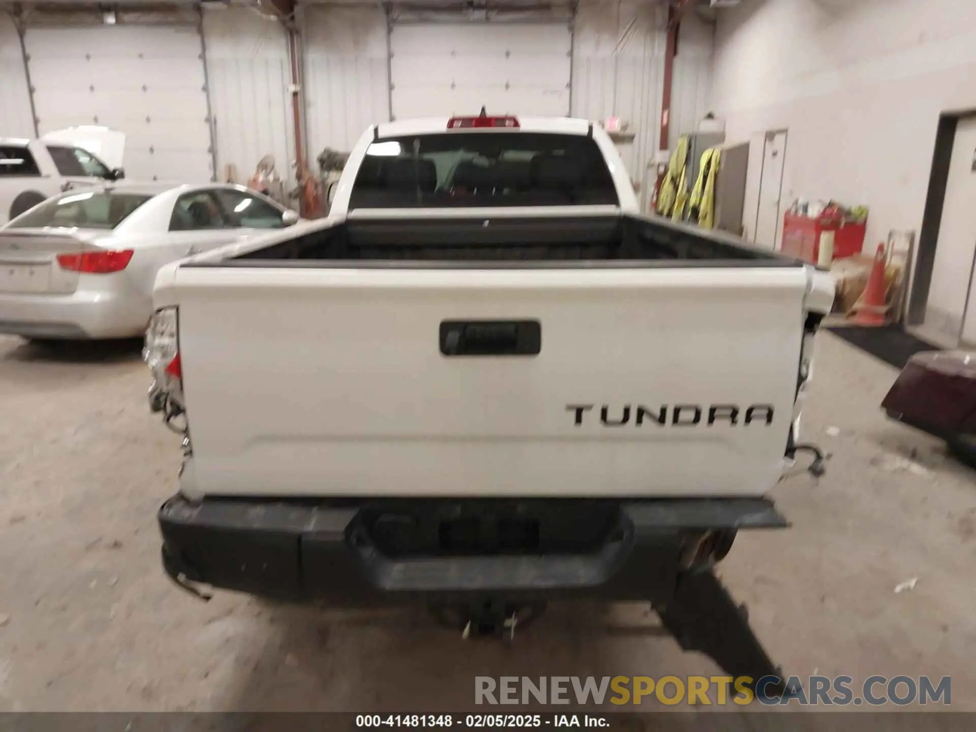 16 Photograph of a damaged car 5TFTY5F11MX012464 TOYOTA TUNDRA 2021