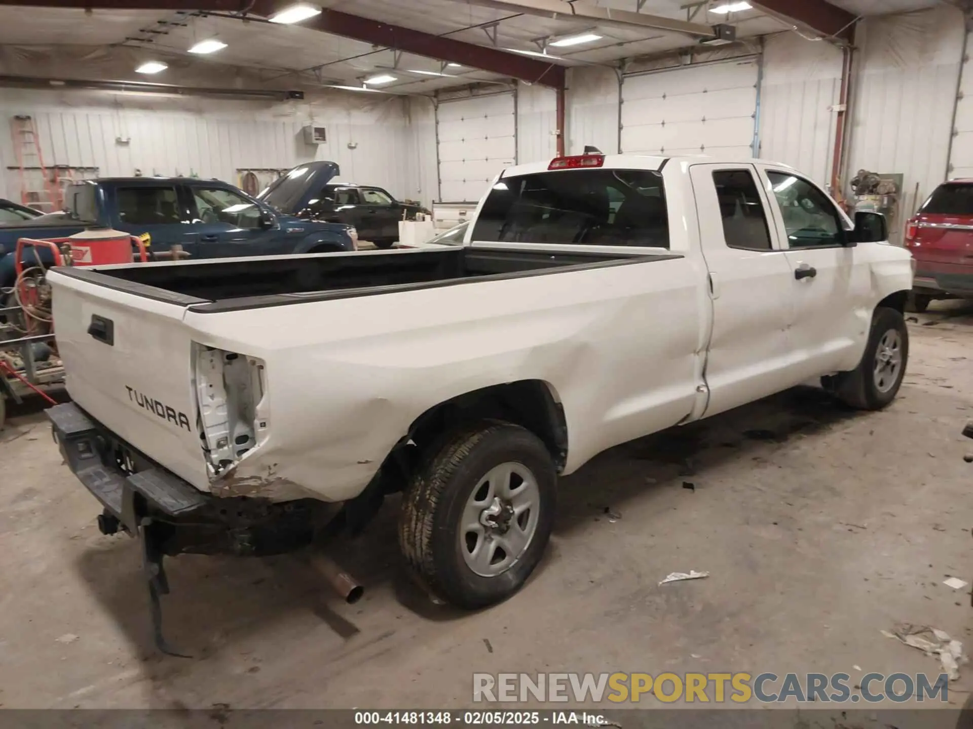 4 Photograph of a damaged car 5TFTY5F11MX012464 TOYOTA TUNDRA 2021