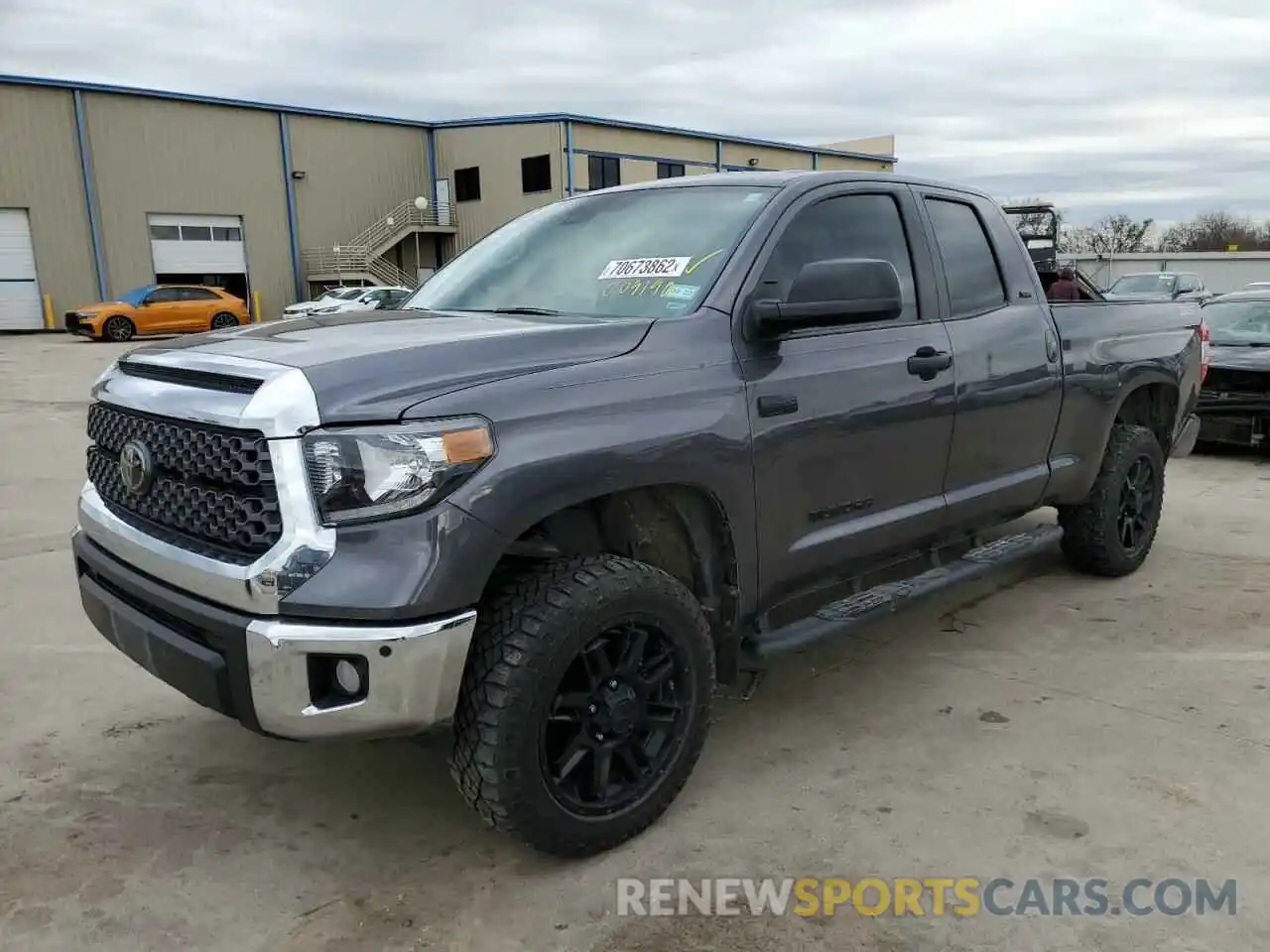 1 Photograph of a damaged car 5TFUY5F12MX009190 TOYOTA TUNDRA 2021