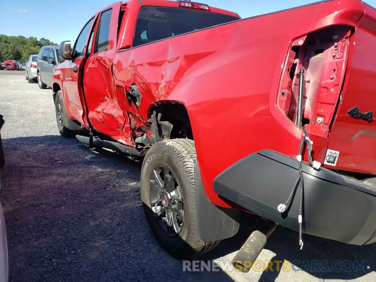 9 Photograph of a damaged car 5TFUY5F12MX959369 TOYOTA TUNDRA 2021