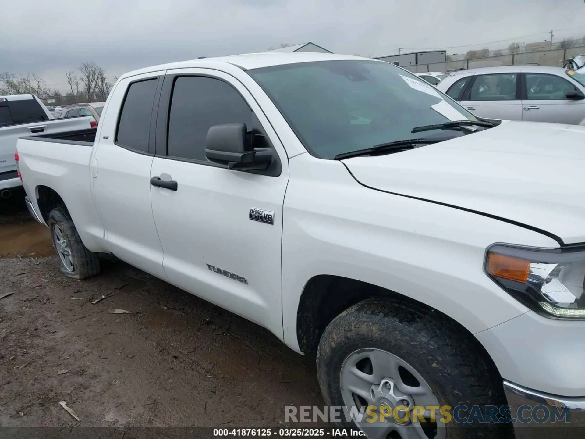13 Photograph of a damaged car 5TFUY5F14MX032602 TOYOTA TUNDRA 2021