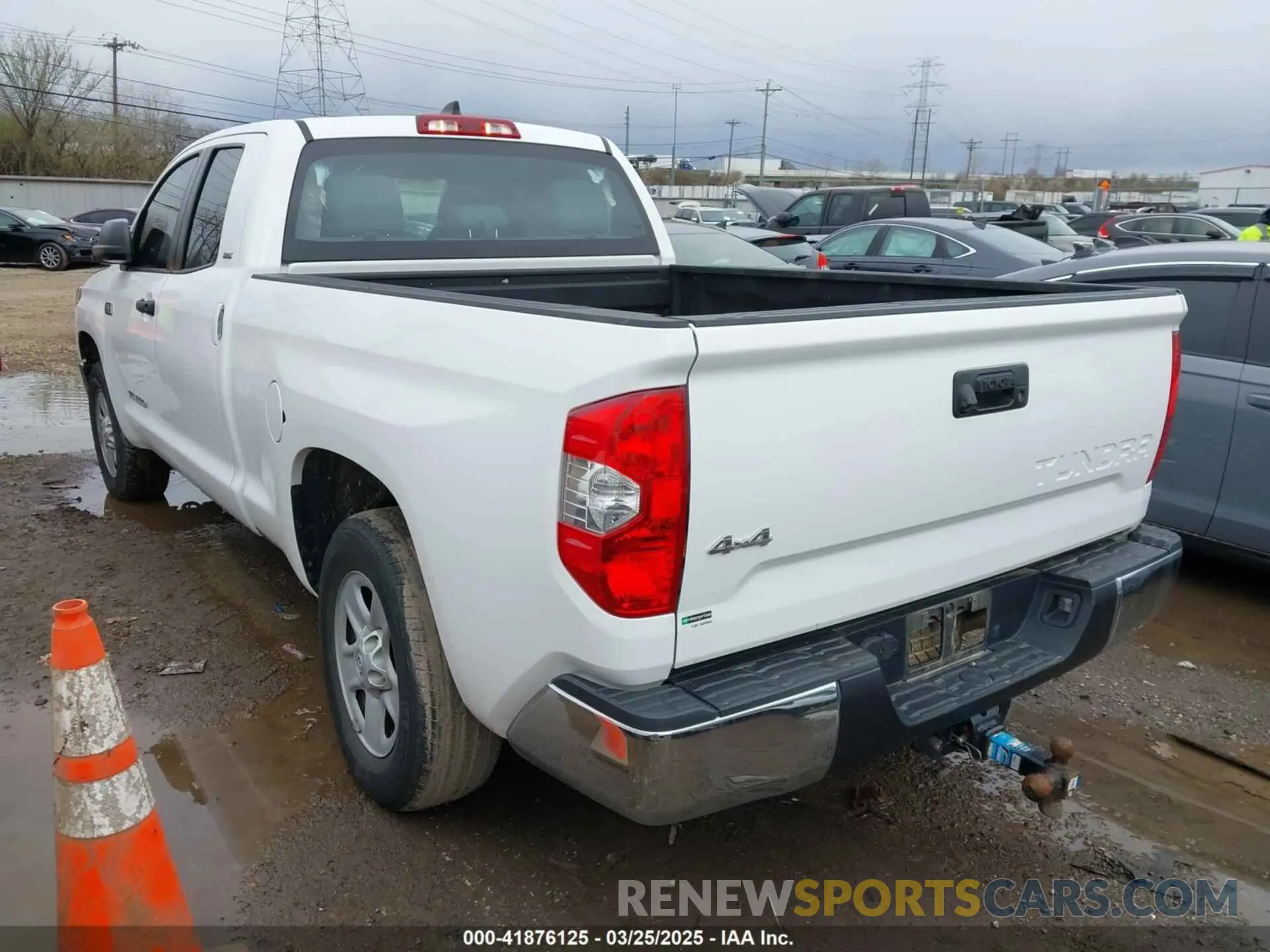 3 Photograph of a damaged car 5TFUY5F14MX032602 TOYOTA TUNDRA 2021