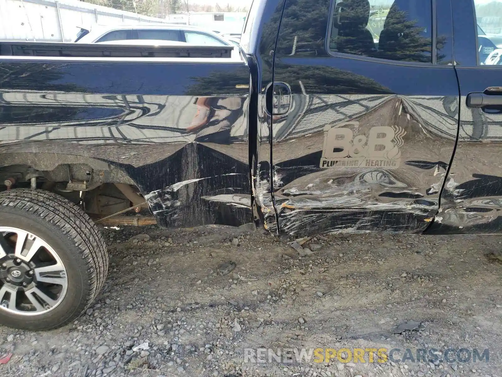 9 Photograph of a damaged car 5TFUY5F14MX966095 TOYOTA TUNDRA 2021