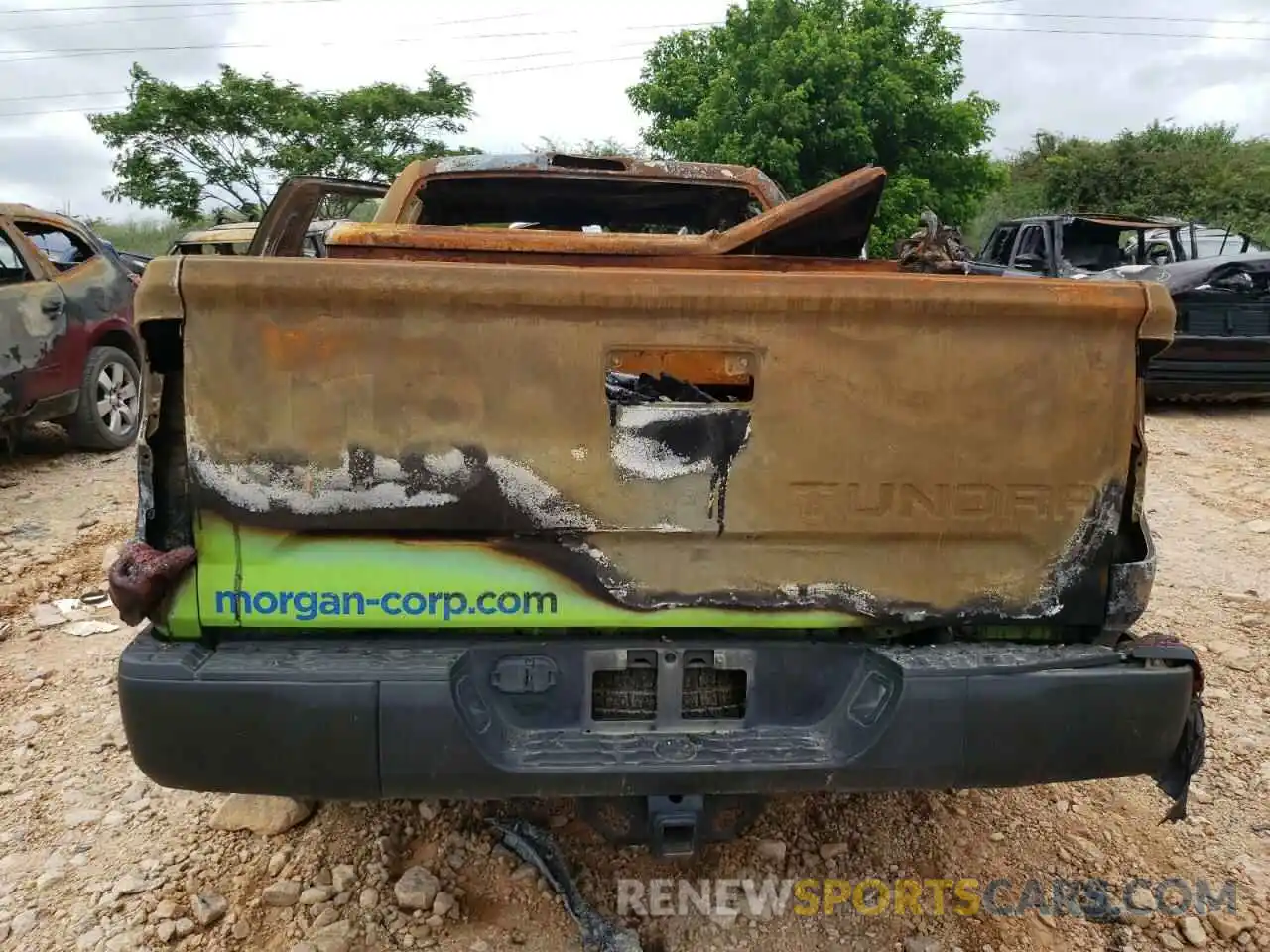 6 Photograph of a damaged car 5TFUY5F14MX998173 TOYOTA TUNDRA 2021