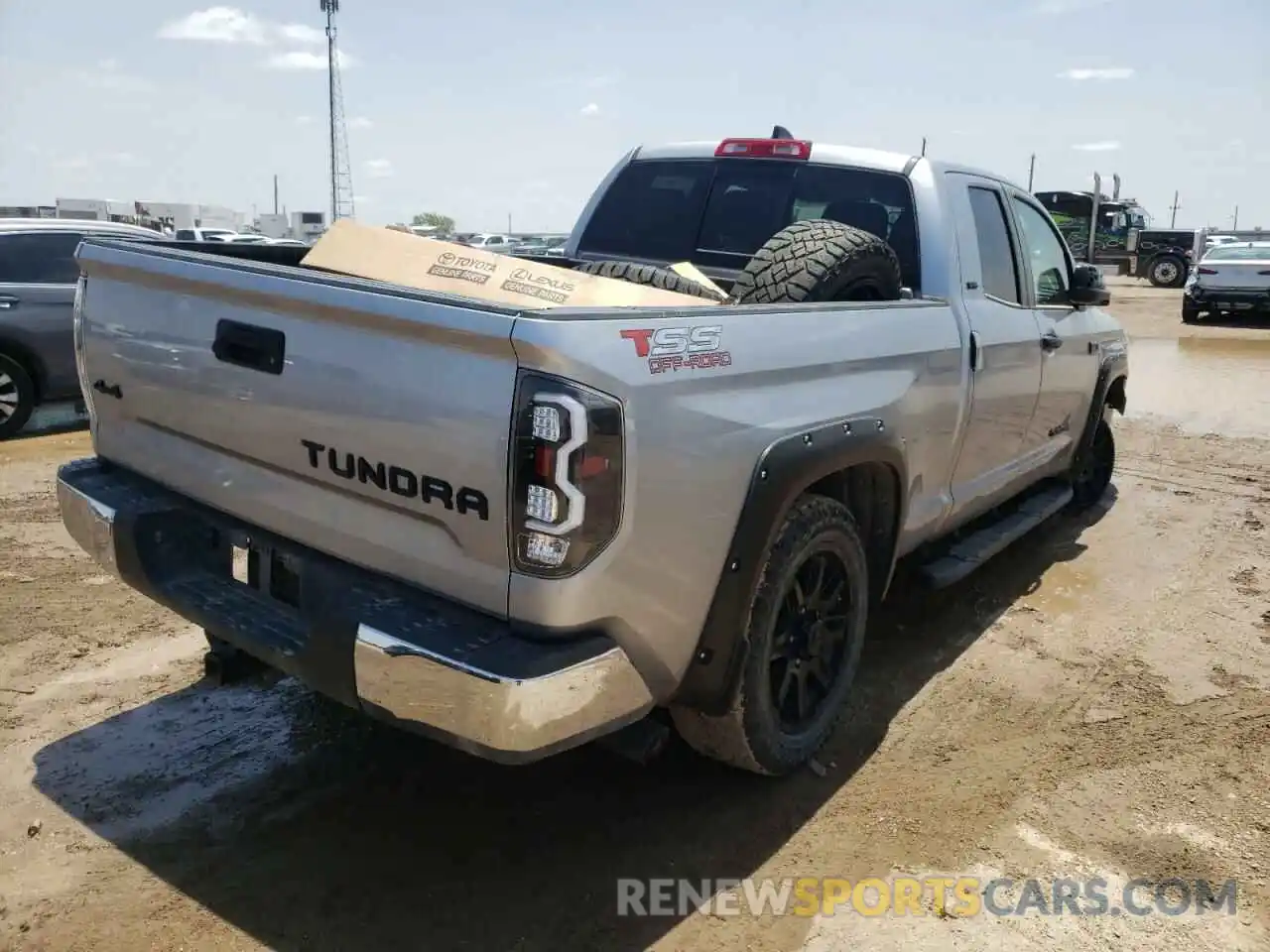 4 Photograph of a damaged car 5TFUY5F17MX960534 TOYOTA TUNDRA 2021