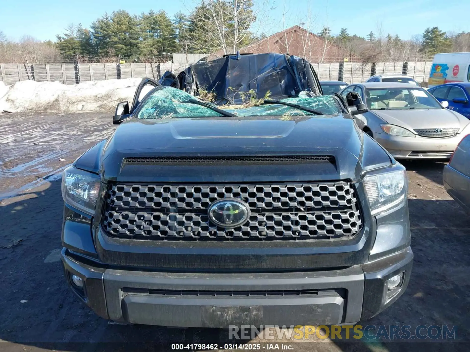 11 Photograph of a damaged car 5TFUY5F17MX989323 TOYOTA TUNDRA 2021
