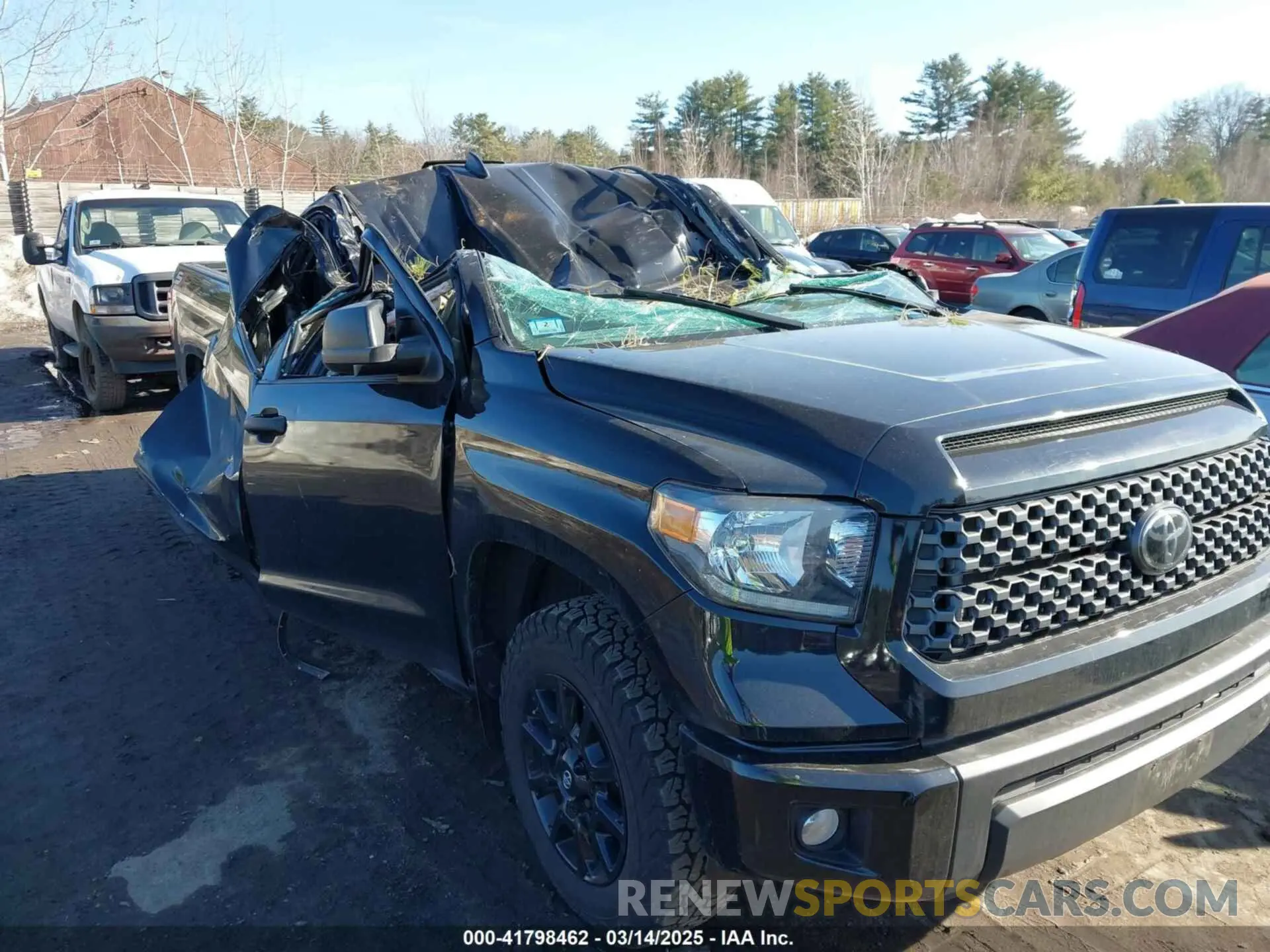6 Photograph of a damaged car 5TFUY5F17MX989323 TOYOTA TUNDRA 2021