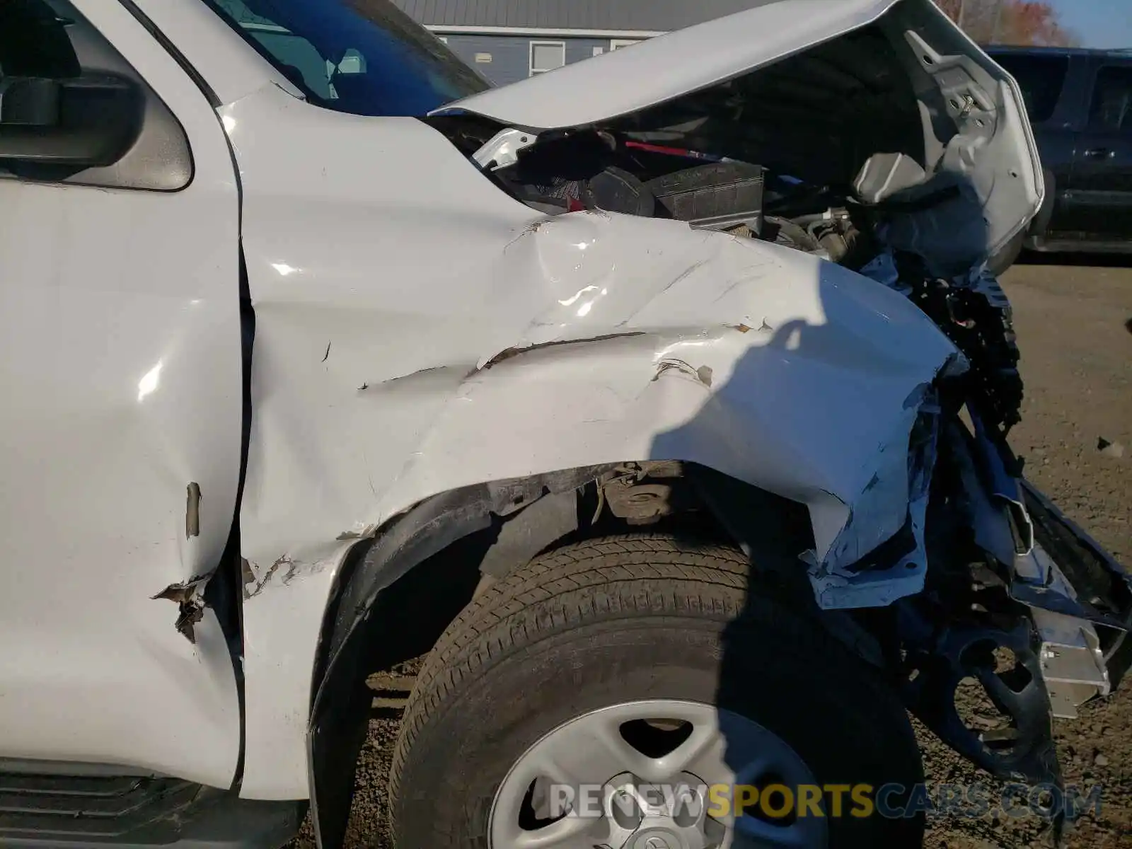 9 Photograph of a damaged car 5TFUY5F18MX957836 TOYOTA TUNDRA 2021