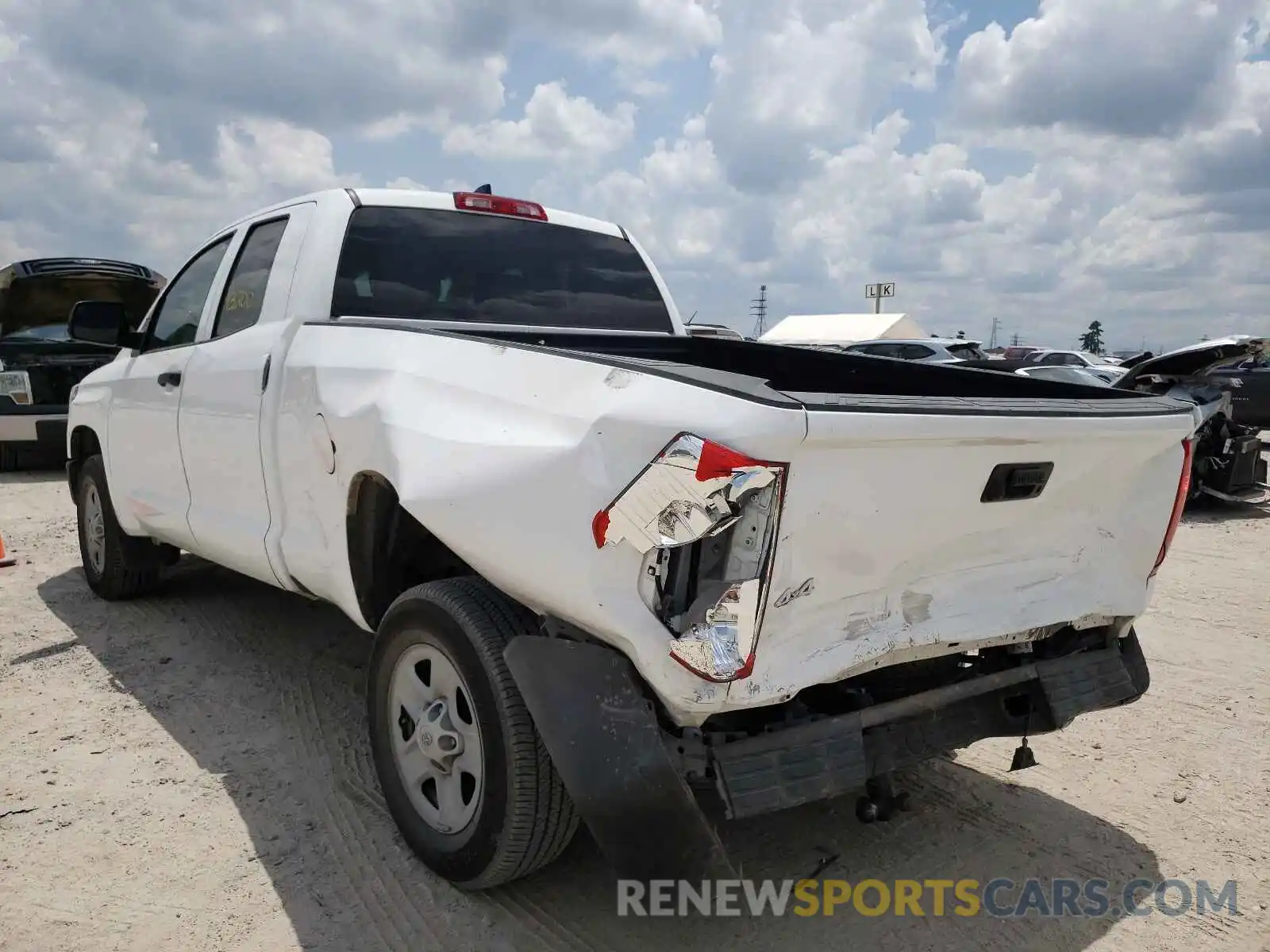 3 Photograph of a damaged car 5TFUY5F1XMX996718 TOYOTA TUNDRA 2021