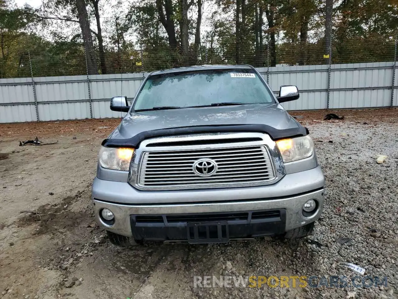 5 Photograph of a damaged car 5TFHW5F11DX286338 TOYOTA TUNDRA 2022