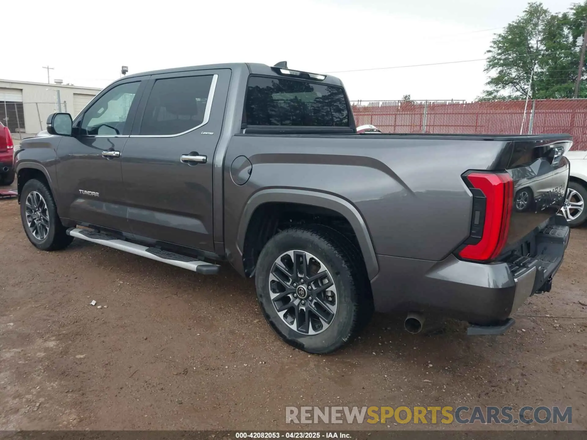 3 Photograph of a damaged car 5TFJA5AB2NX017802 TOYOTA TUNDRA 2022