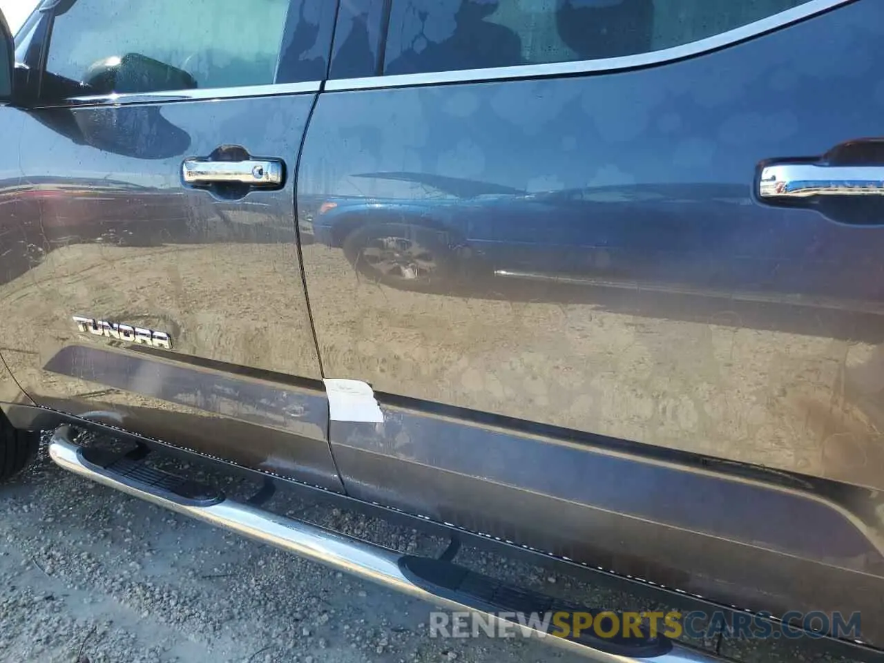 12 Photograph of a damaged car 5TFJA5AB6NX001537 TOYOTA TUNDRA 2022