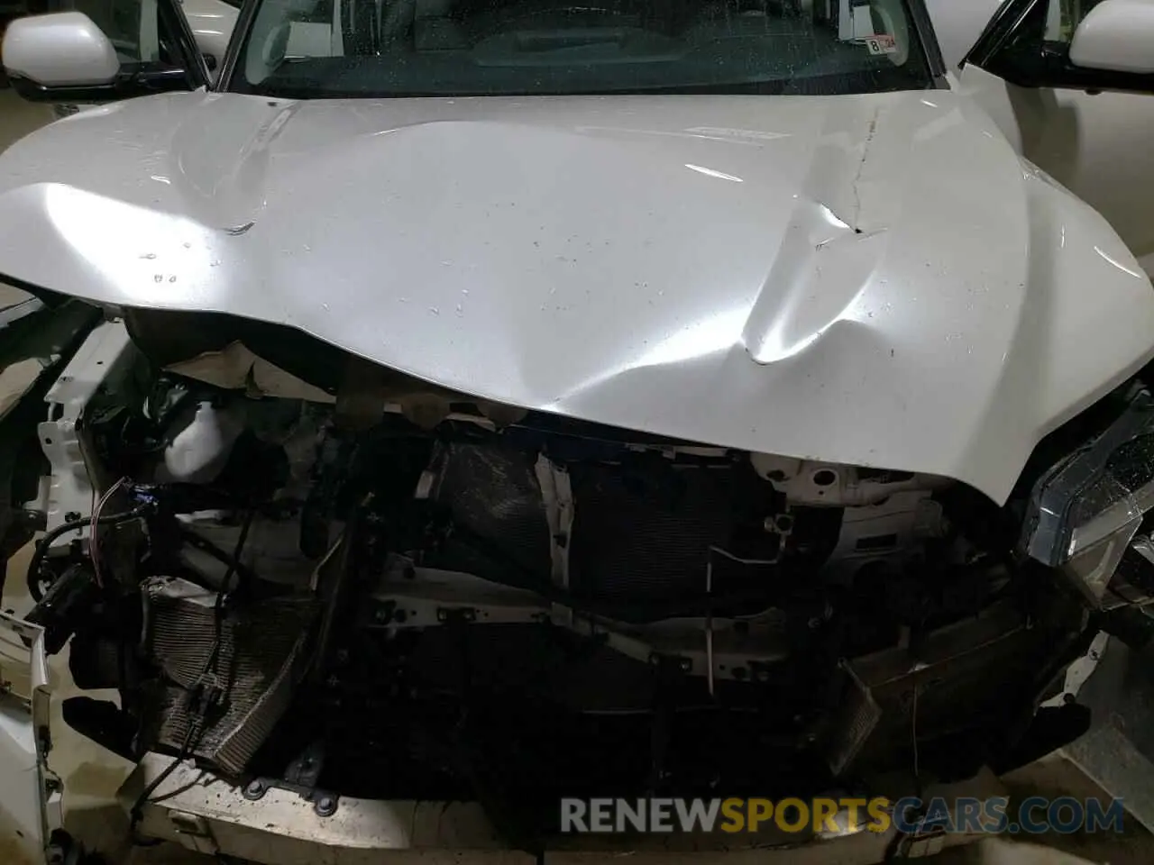 13 Photograph of a damaged car 5TFJA5DA1NX015655 TOYOTA TUNDRA 2022