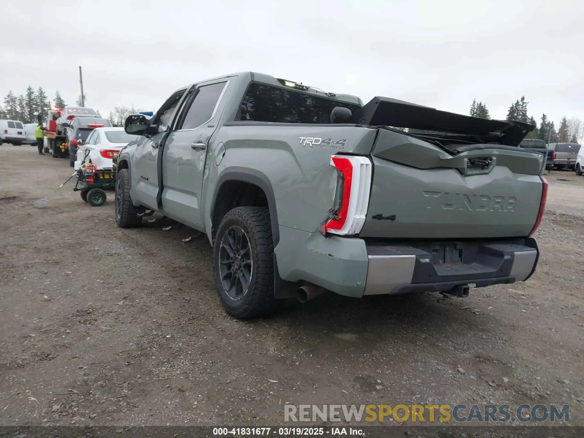3 Photograph of a damaged car 5TFJA5DB6NX040916 TOYOTA TUNDRA 2022