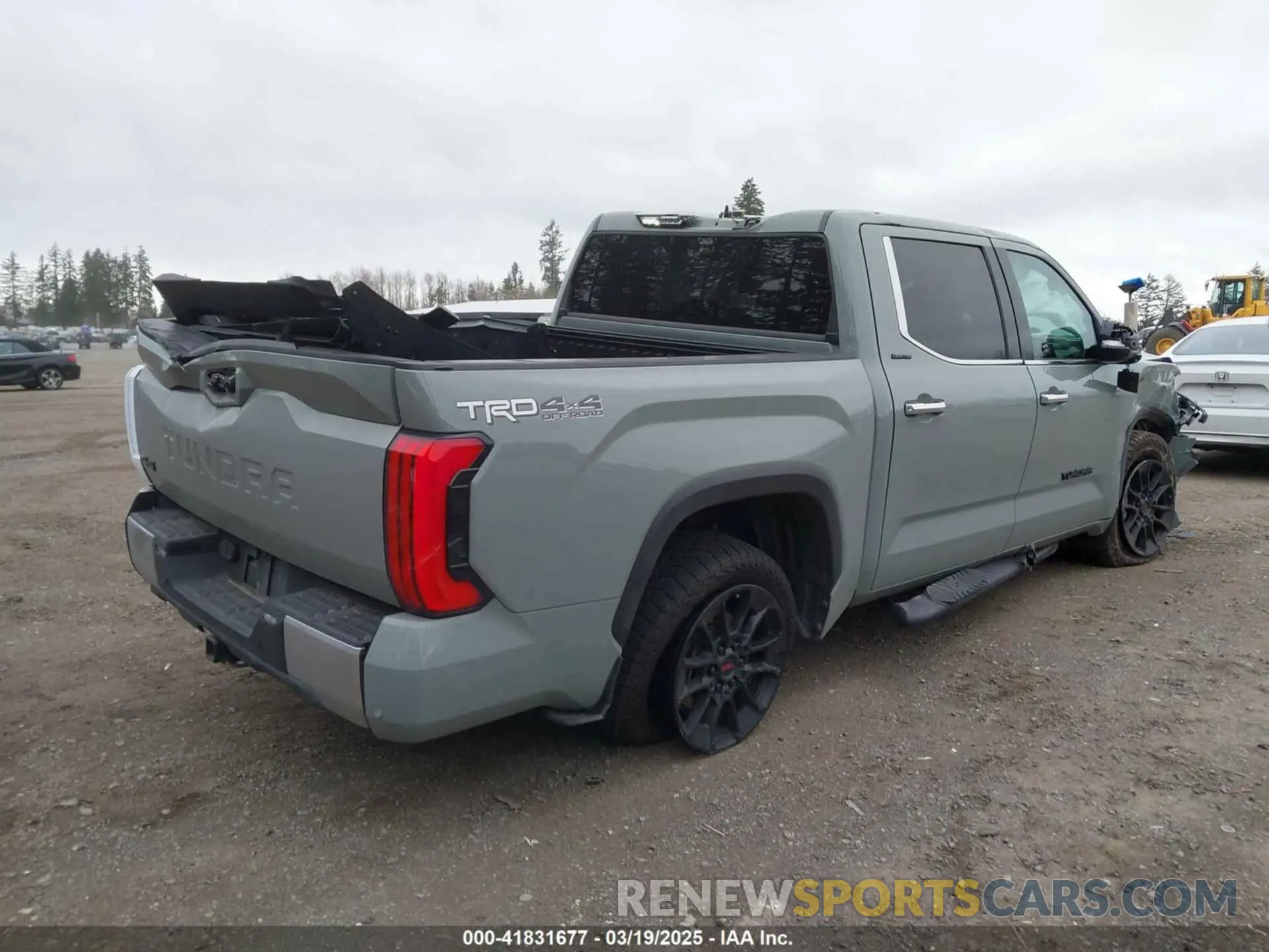 4 Photograph of a damaged car 5TFJA5DB6NX040916 TOYOTA TUNDRA 2022