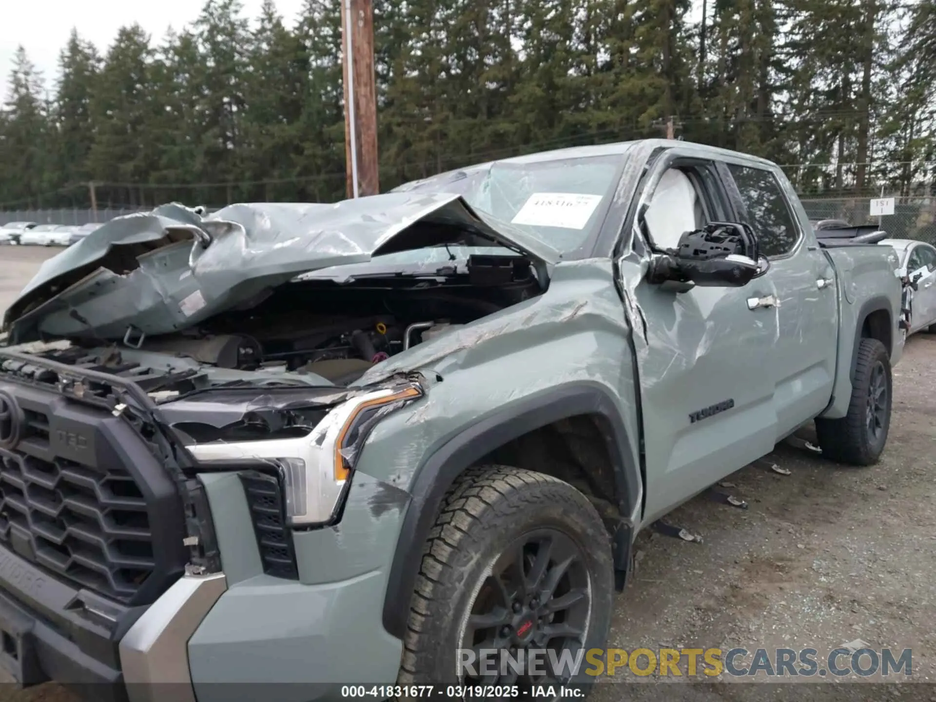 6 Photograph of a damaged car 5TFJA5DB6NX040916 TOYOTA TUNDRA 2022