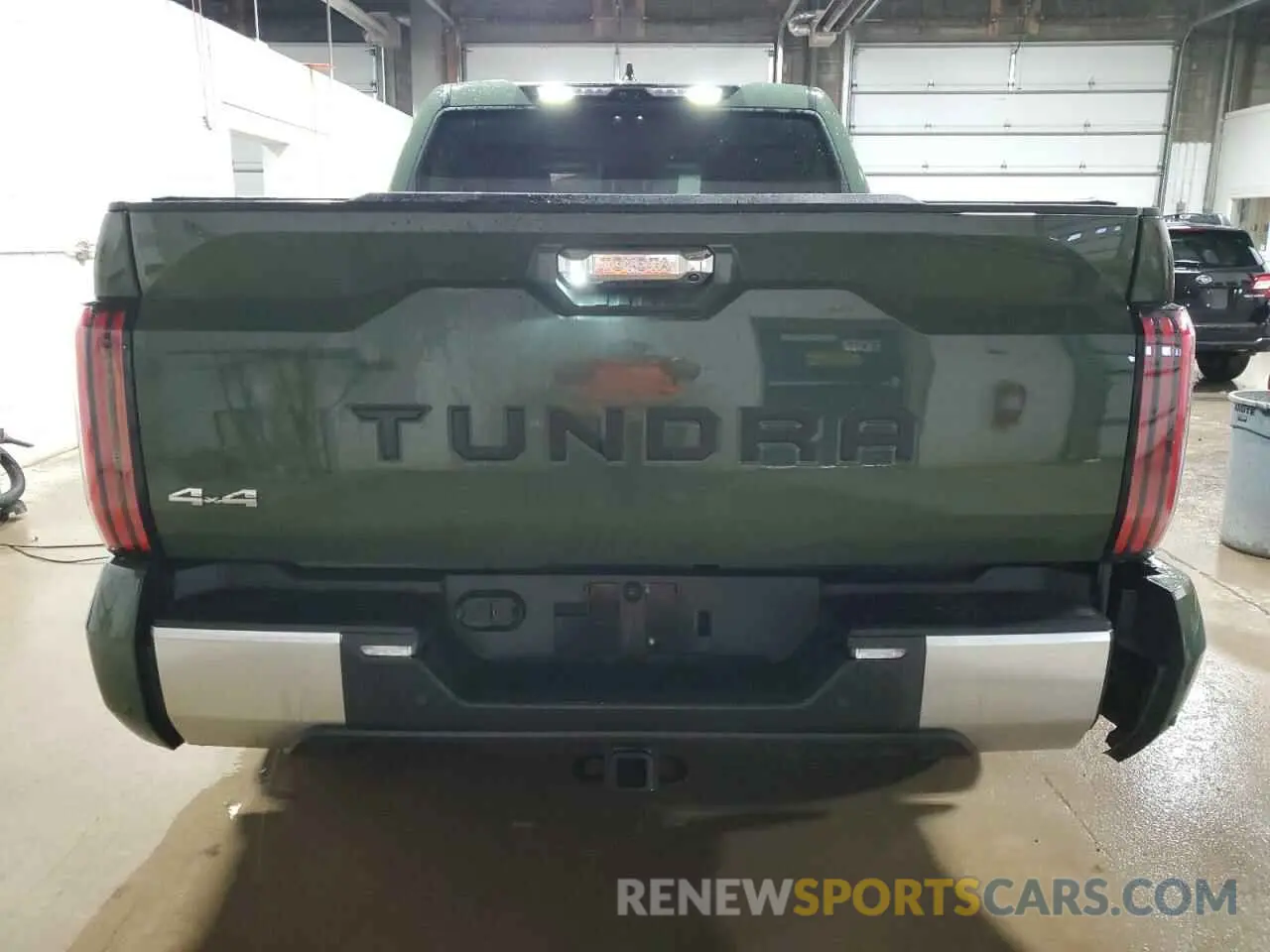 6 Photograph of a damaged car 5TFJA5DB7NX030797 TOYOTA TUNDRA 2022