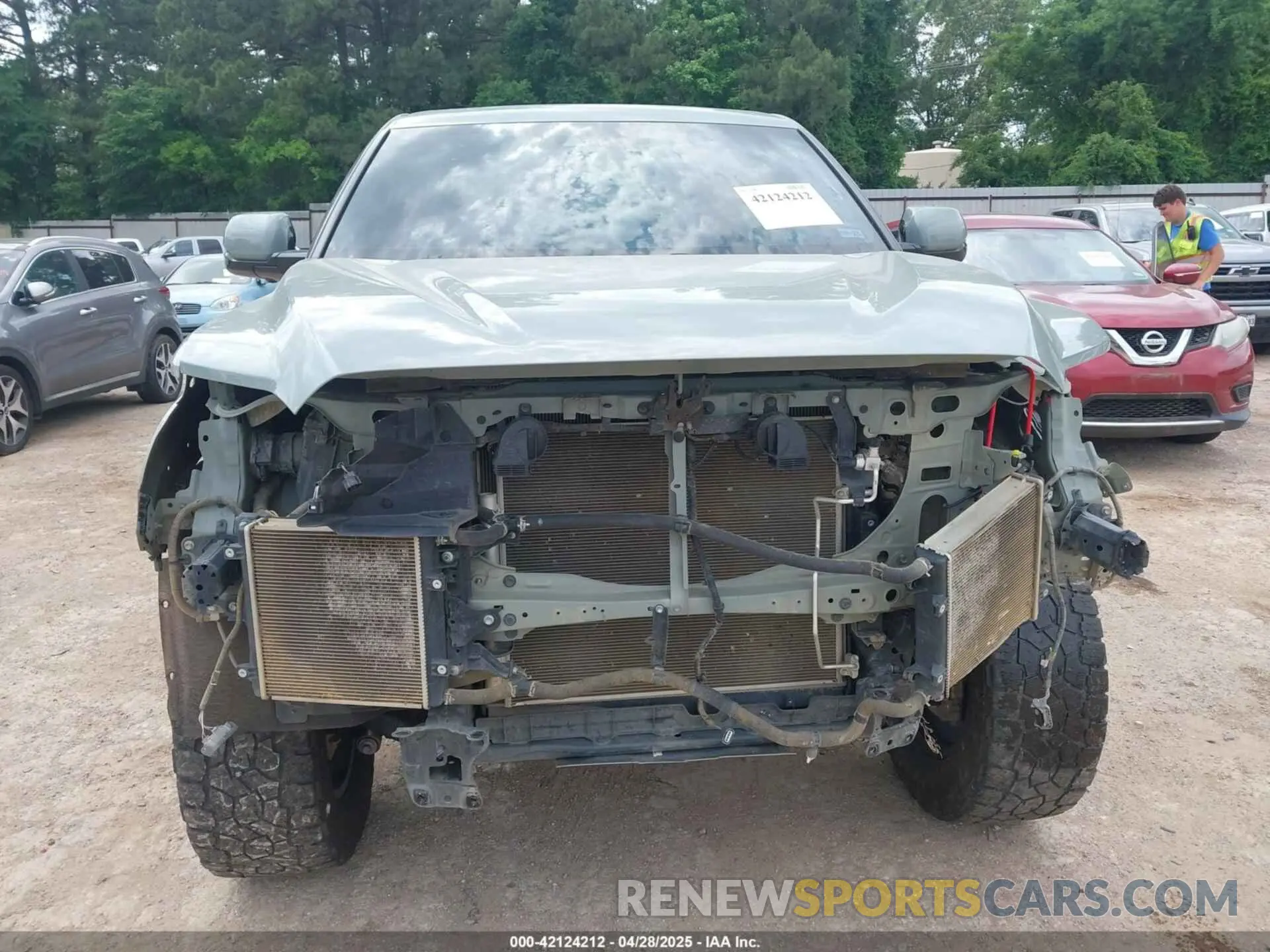 13 Photograph of a damaged car 5TFJA5DB9NX015248 TOYOTA TUNDRA 2022