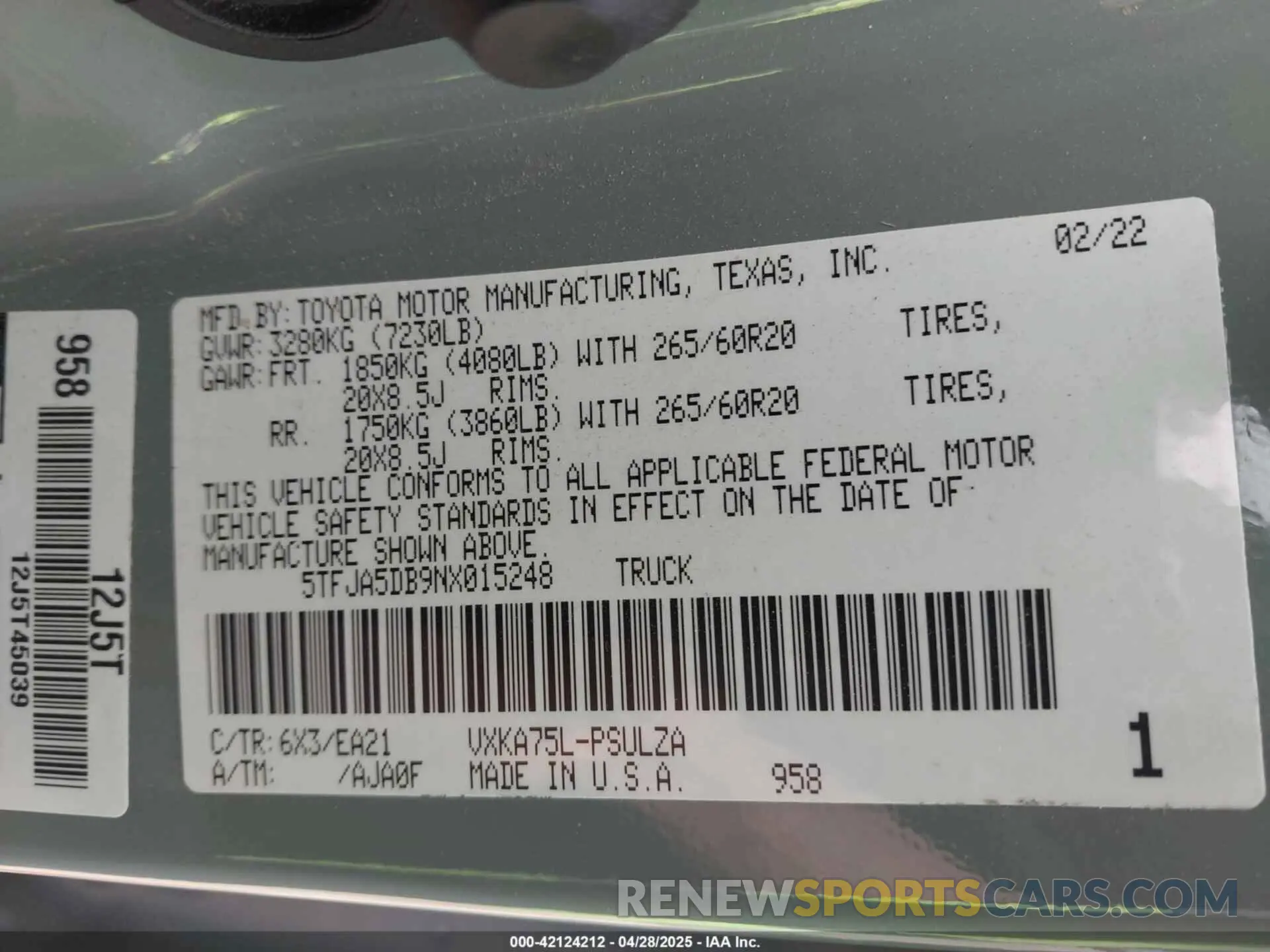 9 Photograph of a damaged car 5TFJA5DB9NX015248 TOYOTA TUNDRA 2022