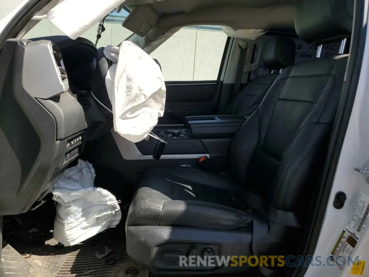 7 Photograph of a damaged car 5TFJA5DB9NX018019 TOYOTA TUNDRA 2022