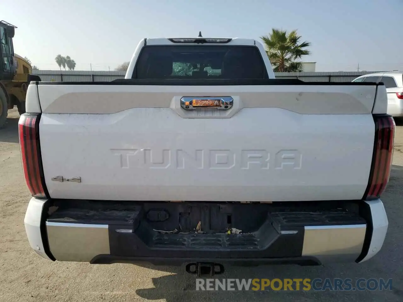 6 Photograph of a damaged car 5TFJA5EC2NX006141 TOYOTA TUNDRA 2022
