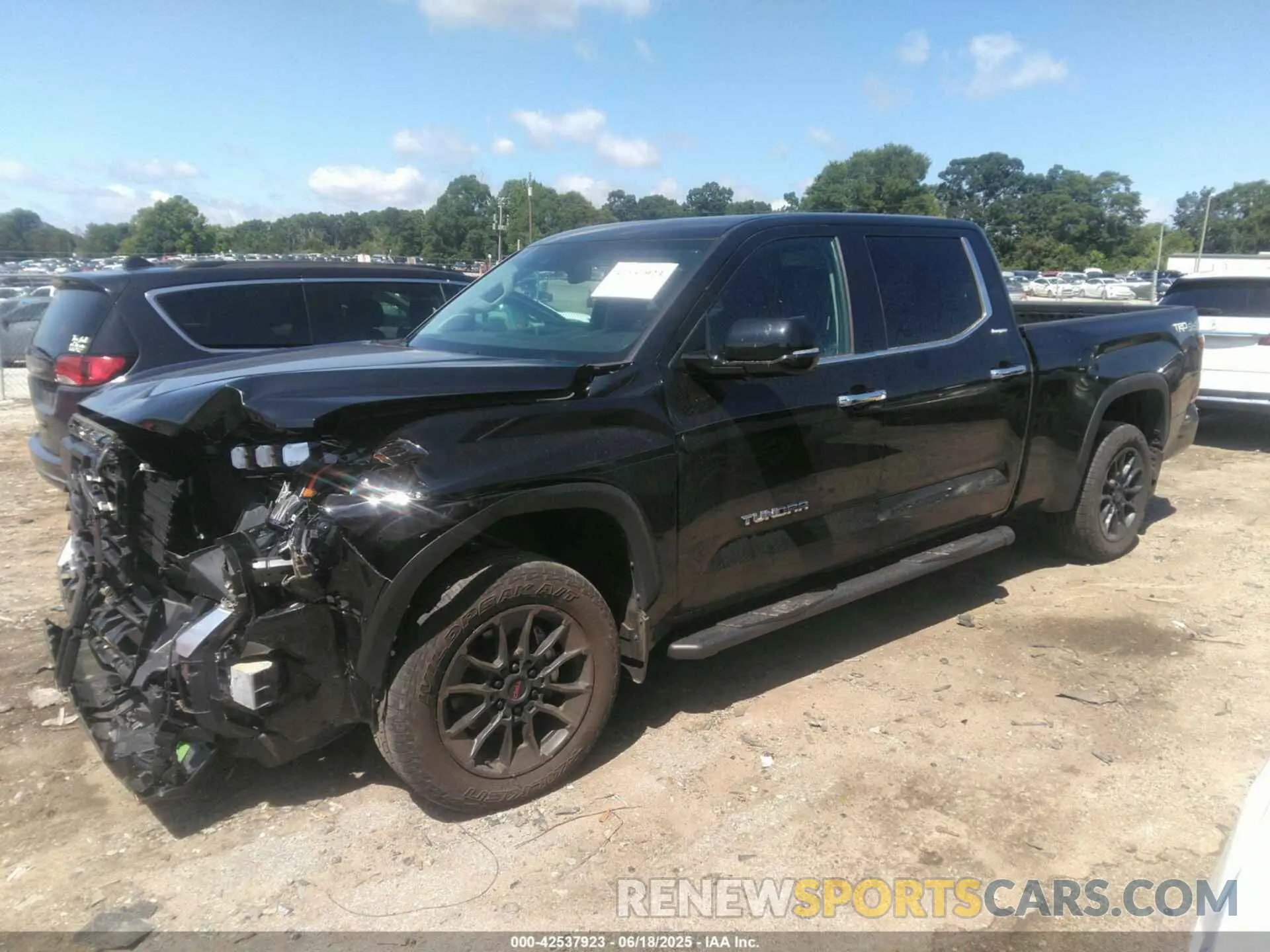 2 Photograph of a damaged car 5TFJA5EC6NX010130 TOYOTA TUNDRA 2022