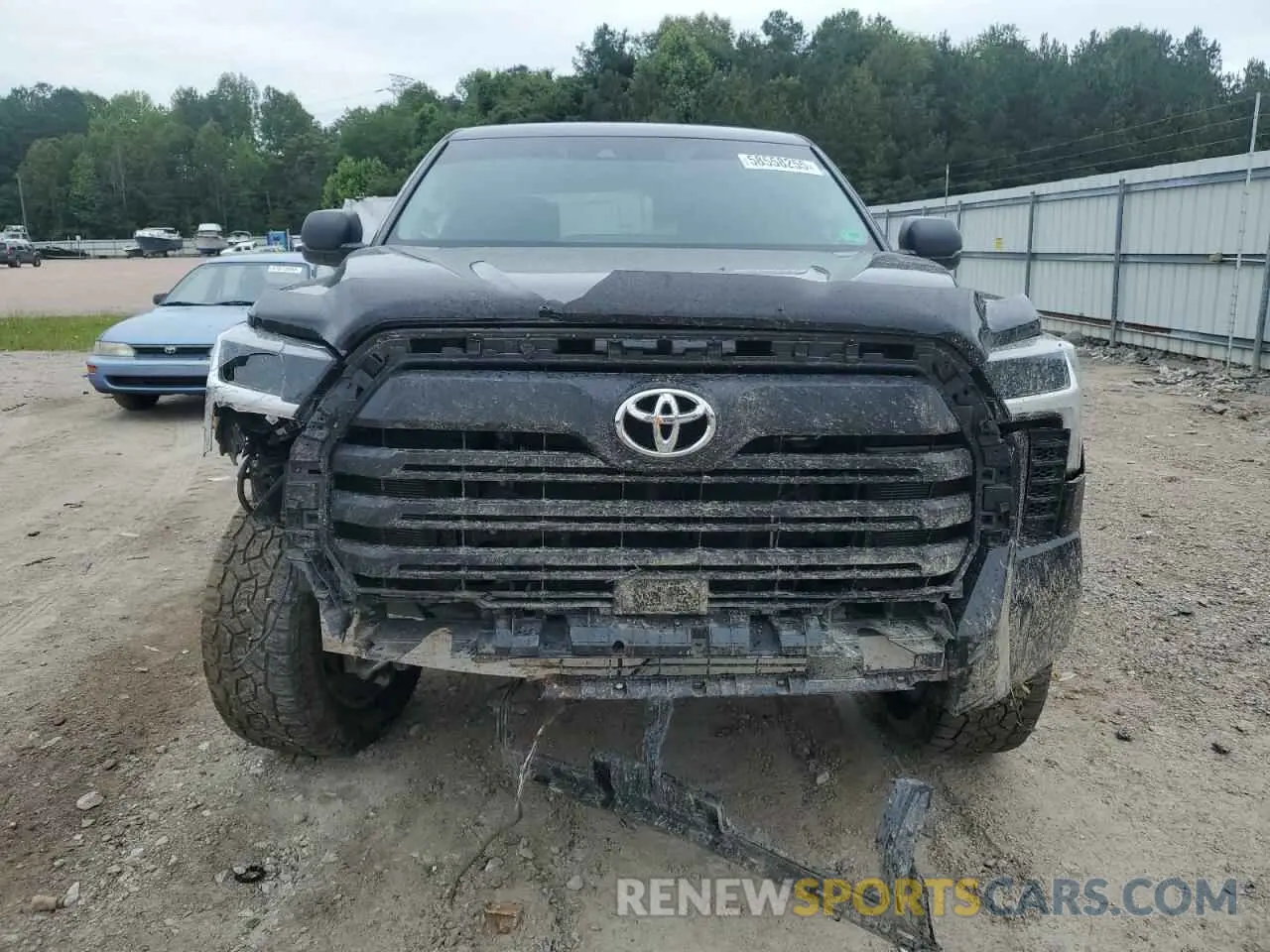 5 Photograph of a damaged car 5TFKB5AB5NX019030 TOYOTA TUNDRA 2022
