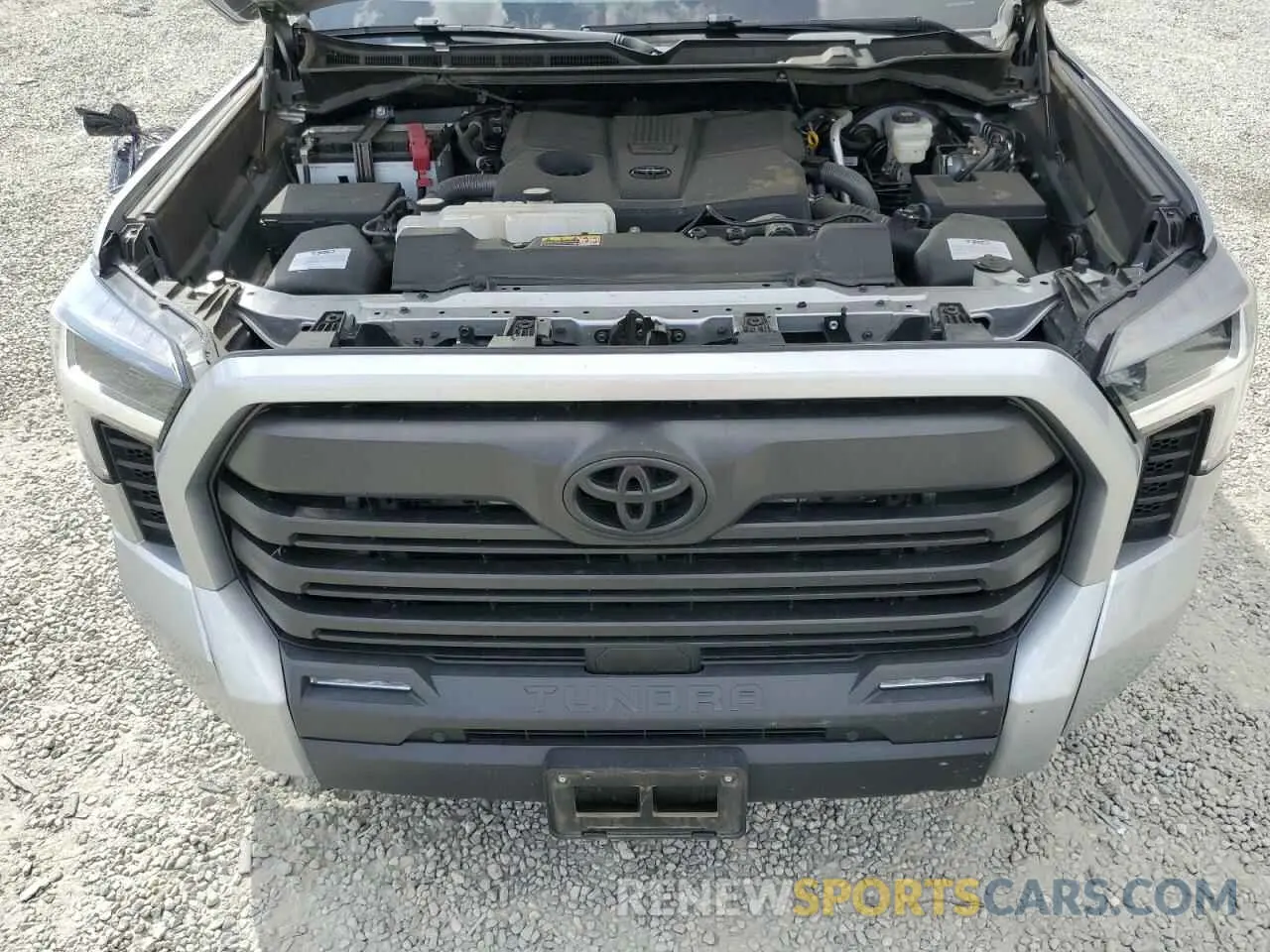 11 Photograph of a damaged car 5TFLA5AA3NX011782 TOYOTA TUNDRA 2022