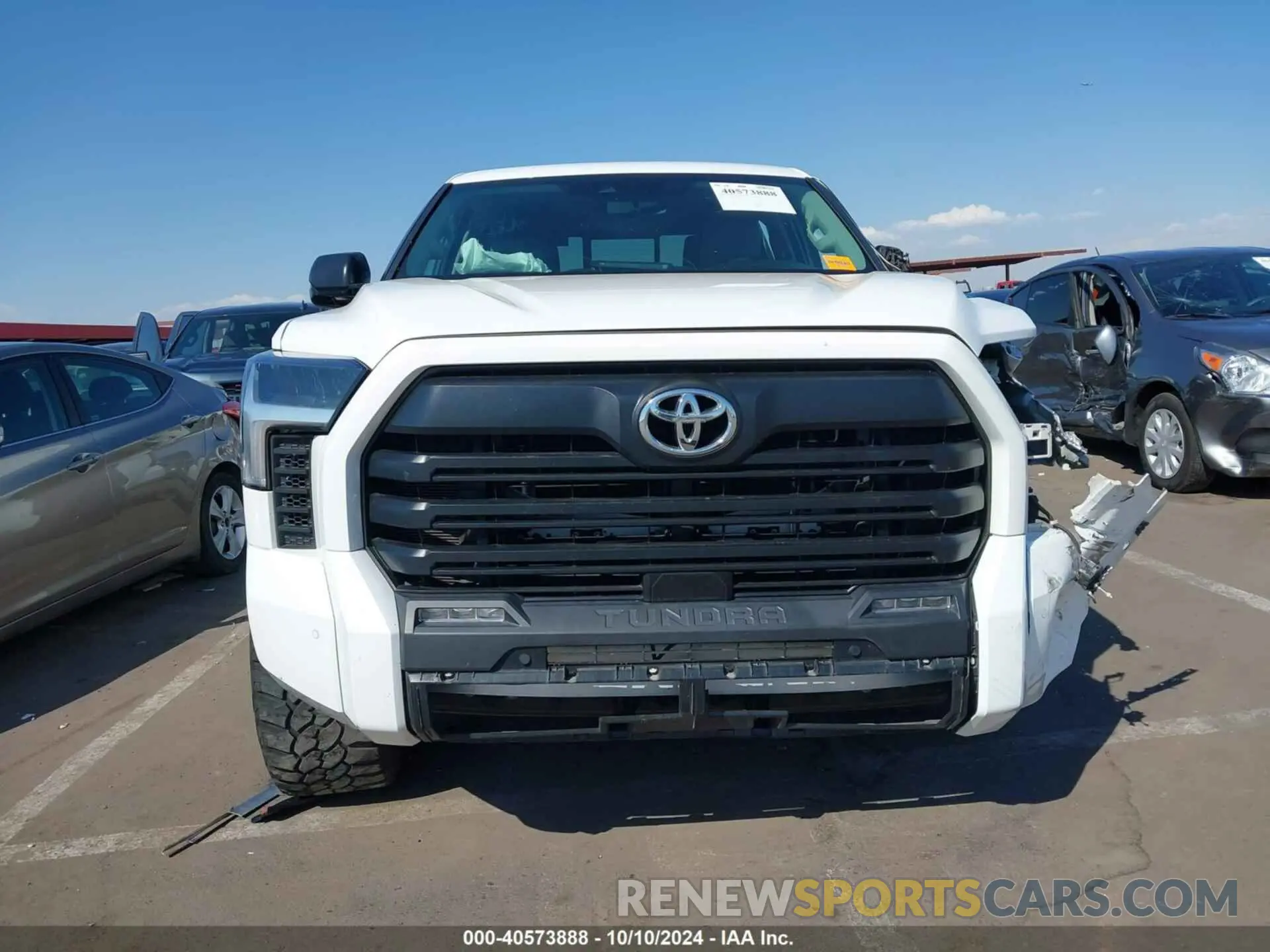 11 Photograph of a damaged car 5TFLA5AA7NX006066 TOYOTA TUNDRA 2022
