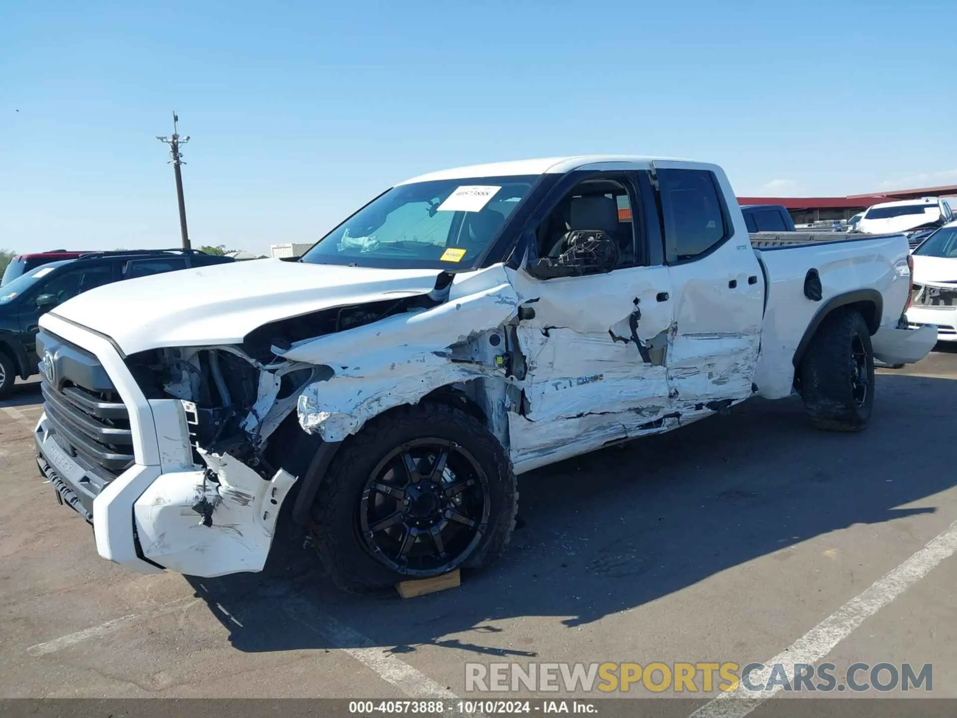 2 Photograph of a damaged car 5TFLA5AA7NX006066 TOYOTA TUNDRA 2022