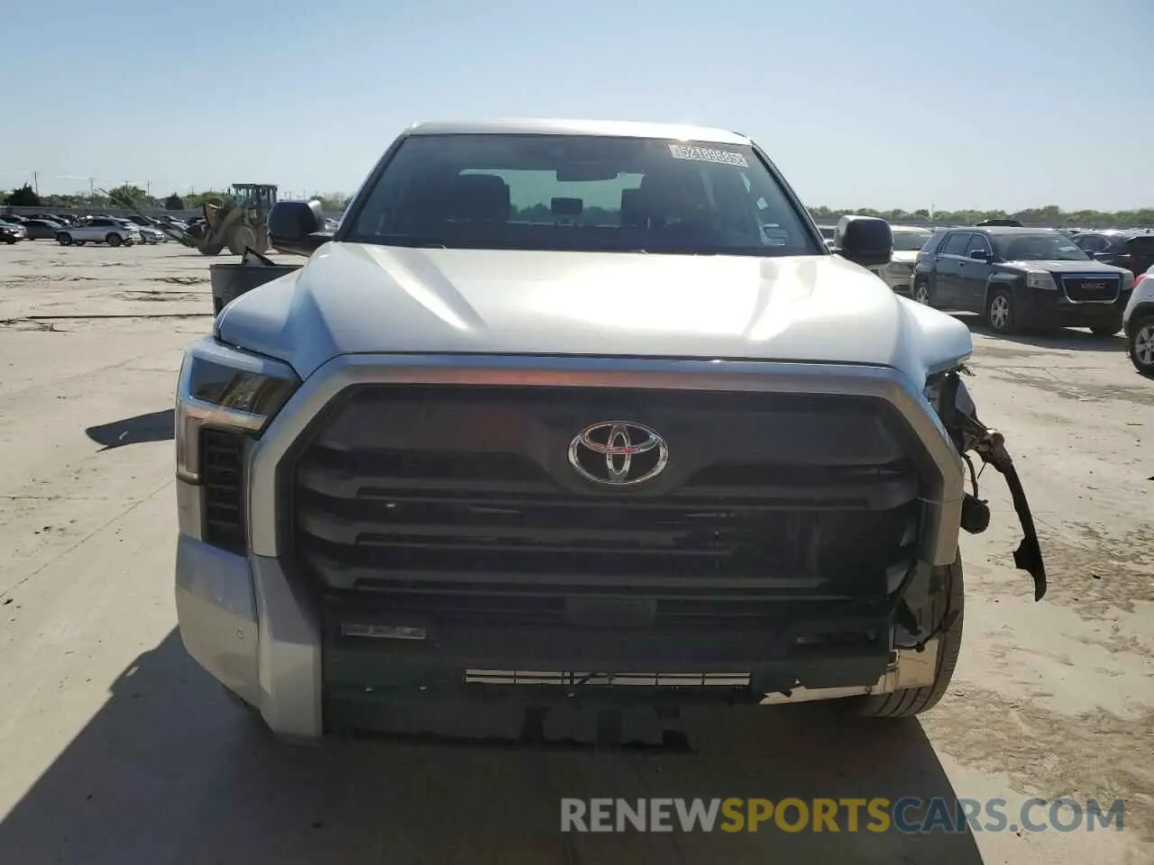 5 Photograph of a damaged car 5TFLA5AB0NX009156 TOYOTA TUNDRA 2022