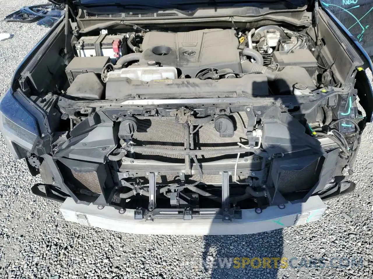 12 Photograph of a damaged car 5TFLA5AB0NX012154 TOYOTA TUNDRA 2022