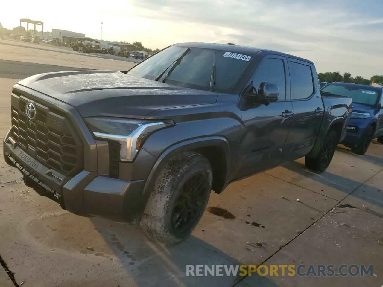 1 Photograph of a damaged car 5TFLA5AB1NX004886 TOYOTA TUNDRA 2022