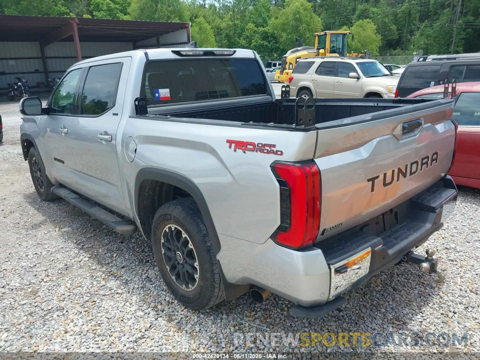 3 Photograph of a damaged car 5TFLA5AB3NX017848 TOYOTA TUNDRA 2022