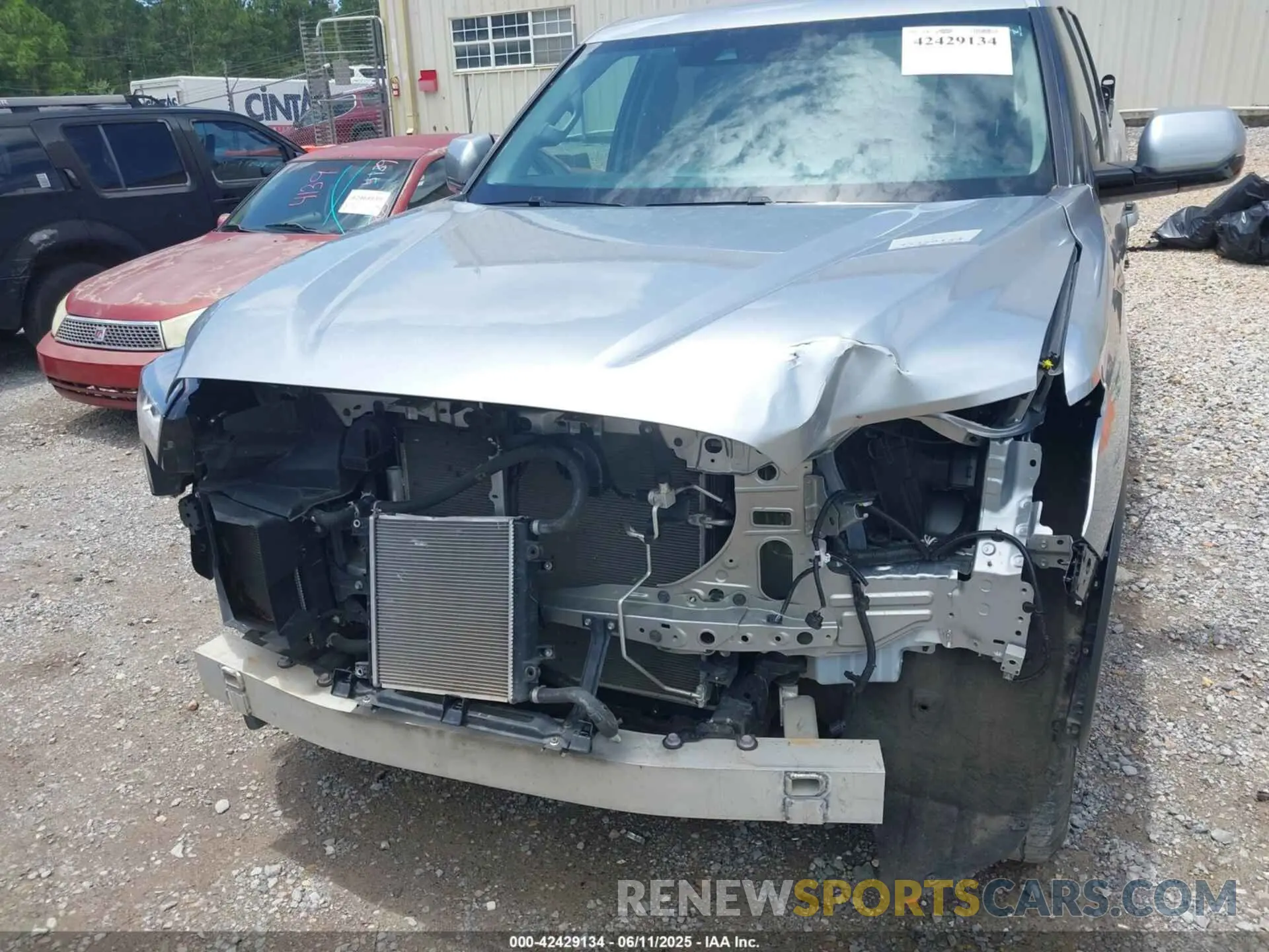 6 Photograph of a damaged car 5TFLA5AB3NX017848 TOYOTA TUNDRA 2022