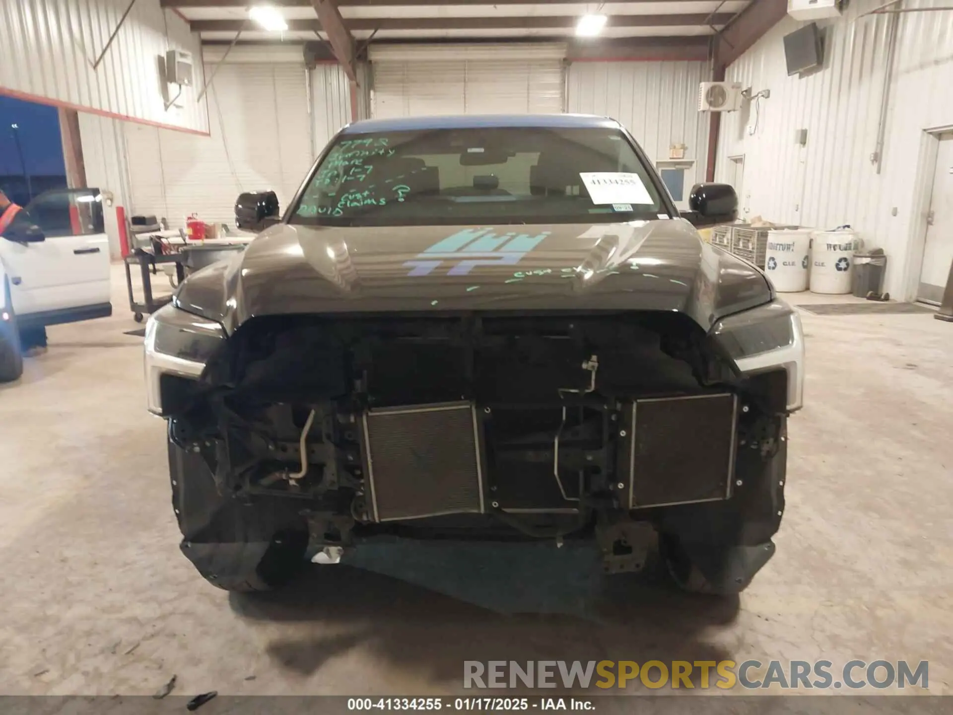 13 Photograph of a damaged car 5TFLA5AB4NX017891 TOYOTA TUNDRA 2022