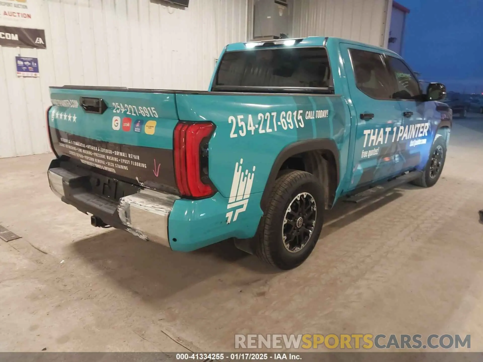 4 Photograph of a damaged car 5TFLA5AB4NX017891 TOYOTA TUNDRA 2022