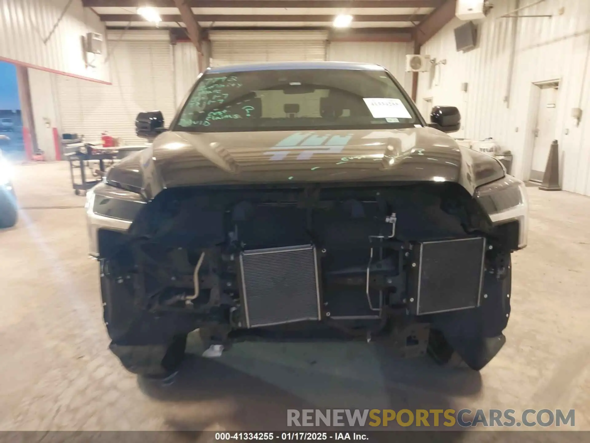 6 Photograph of a damaged car 5TFLA5AB4NX017891 TOYOTA TUNDRA 2022