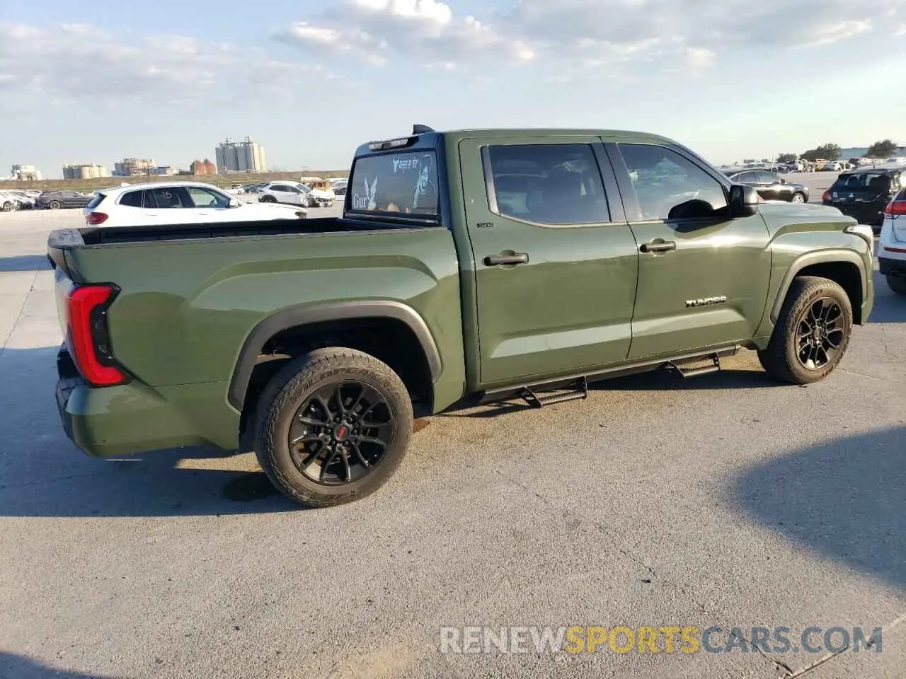 3 Photograph of a damaged car 5TFLA5AB6NX007346 TOYOTA TUNDRA 2022