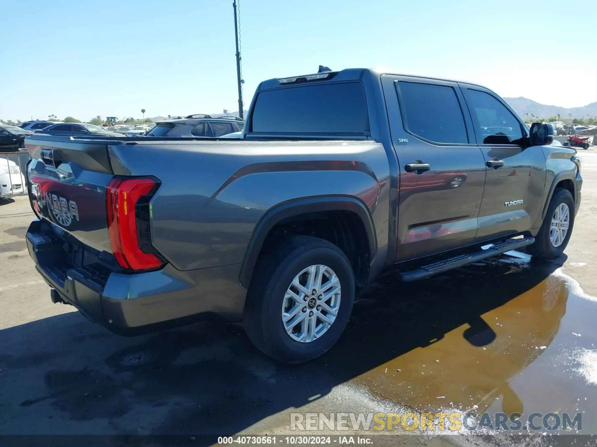 4 Photograph of a damaged car 5TFLA5AB9NX017563 TOYOTA TUNDRA 2022